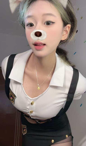 抖音-小烦-御萝部落