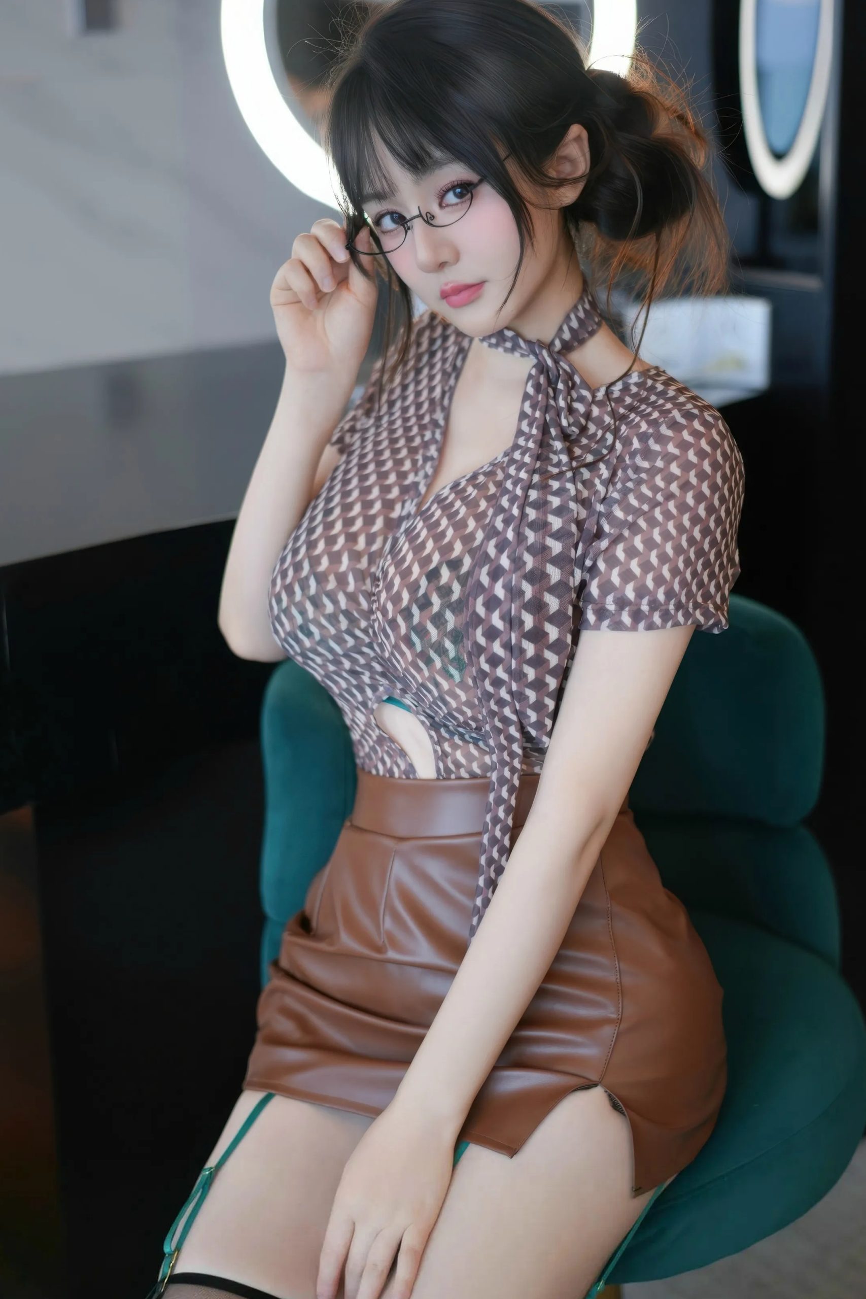 沈南汐RuRu 棕色短裙