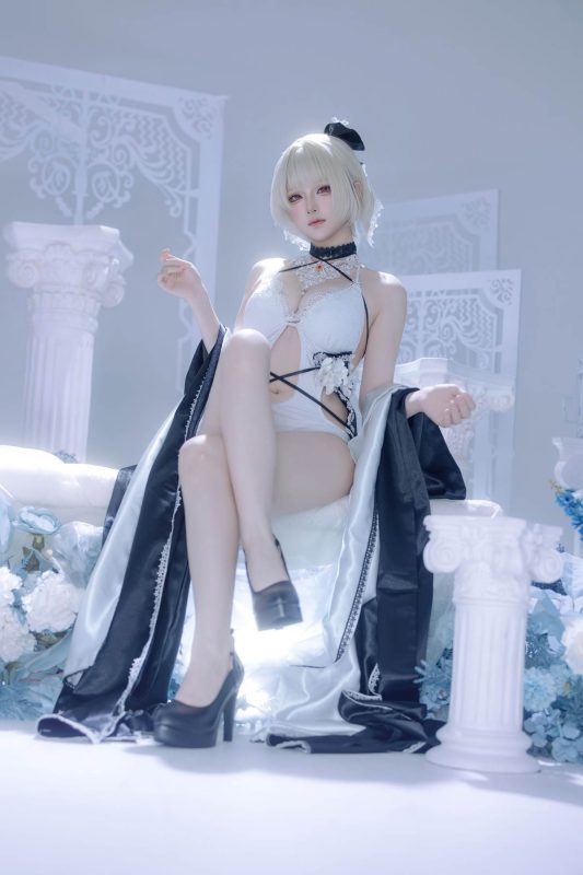 屿鱼 – 碧蓝航线 可畏同人礼服：黑白礼服白丝美腿冰蓝布景 63P-御萝部落