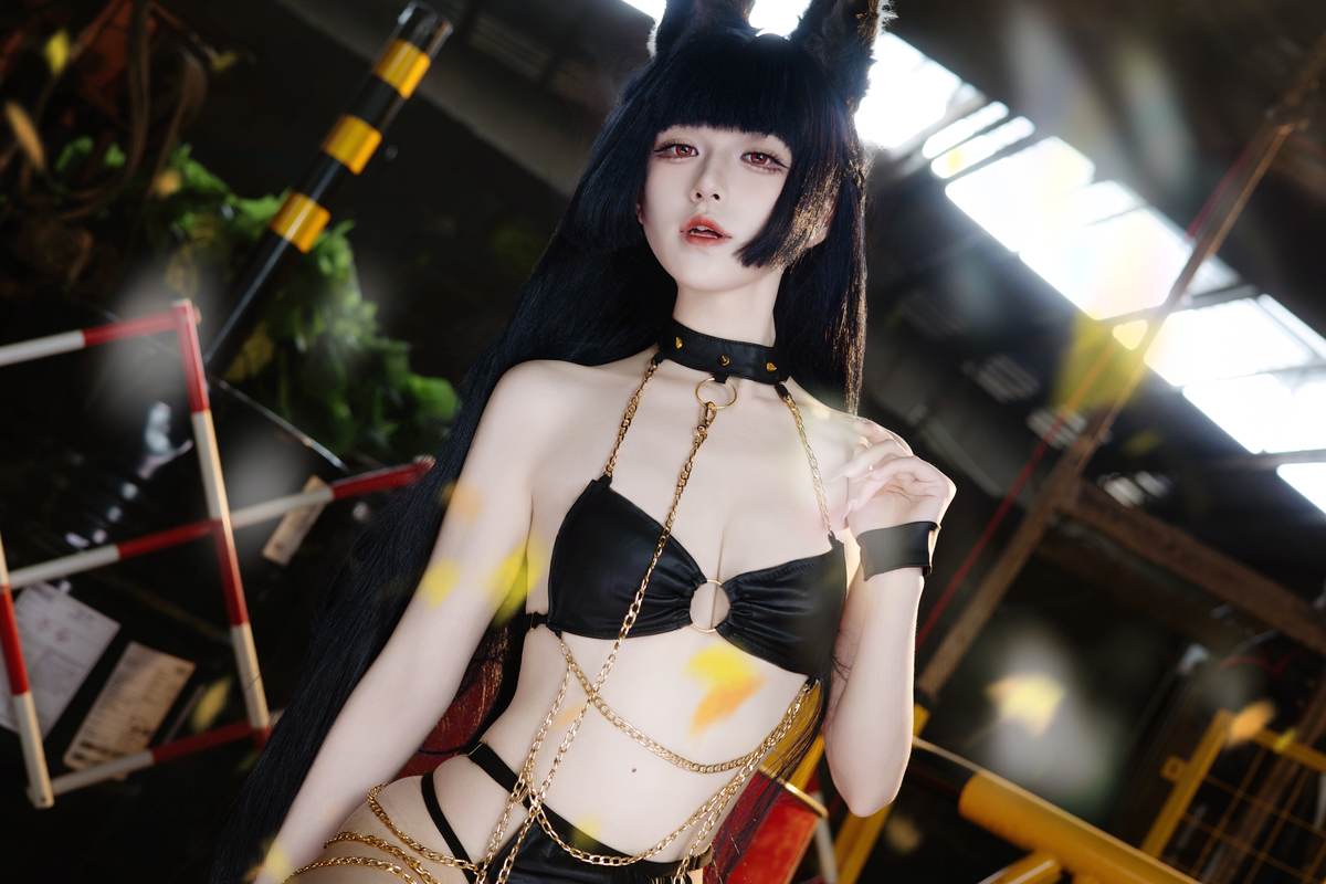双木扶苏 – cos 星见雅：真人写实绝区零虚狩狐娘 黑发狐耳撕裂和服巨乳黑丝开档 极致诱惑无修正 30P