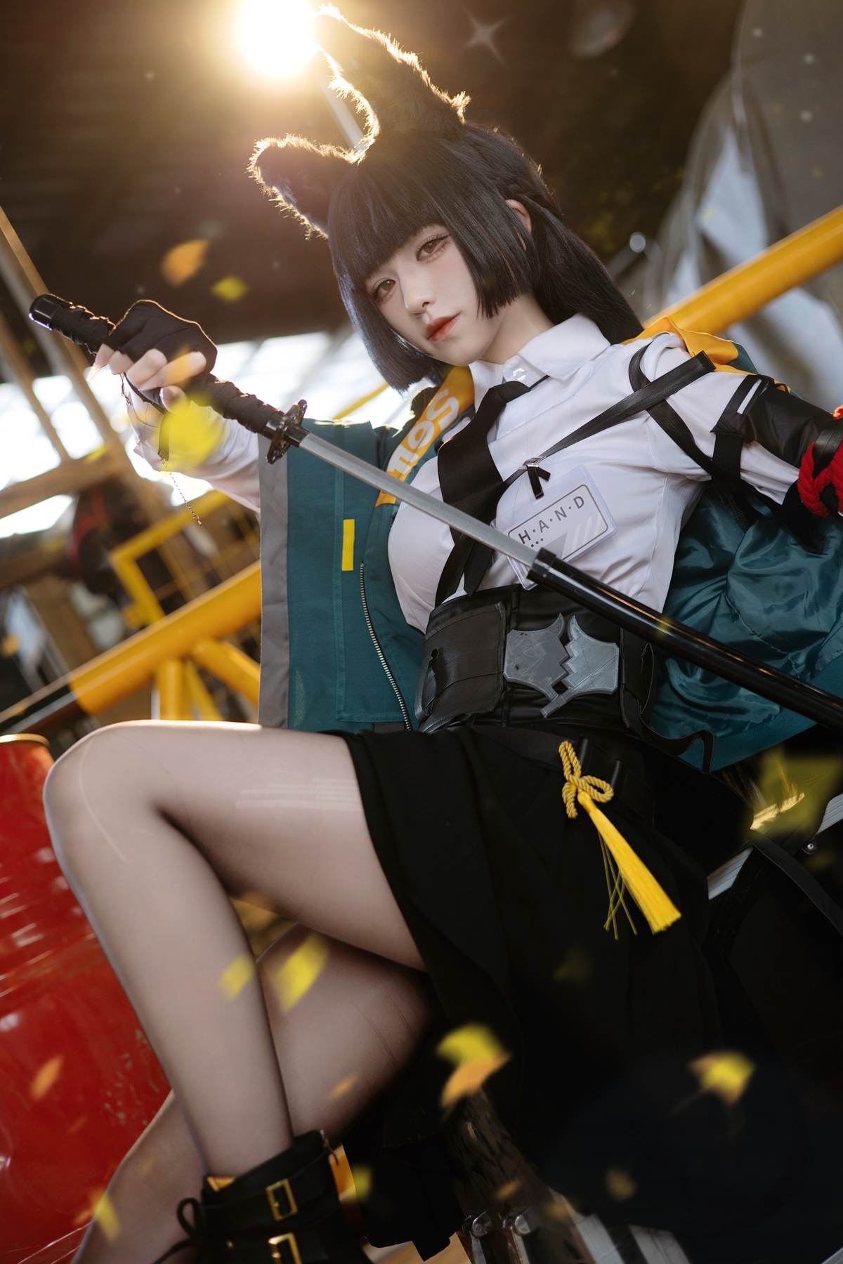 双木扶苏 – cos 星见雅：真人写实绝区零虚狩狐娘 黑发狐耳撕裂和服巨乳黑丝开档 极致诱惑无修正 30P