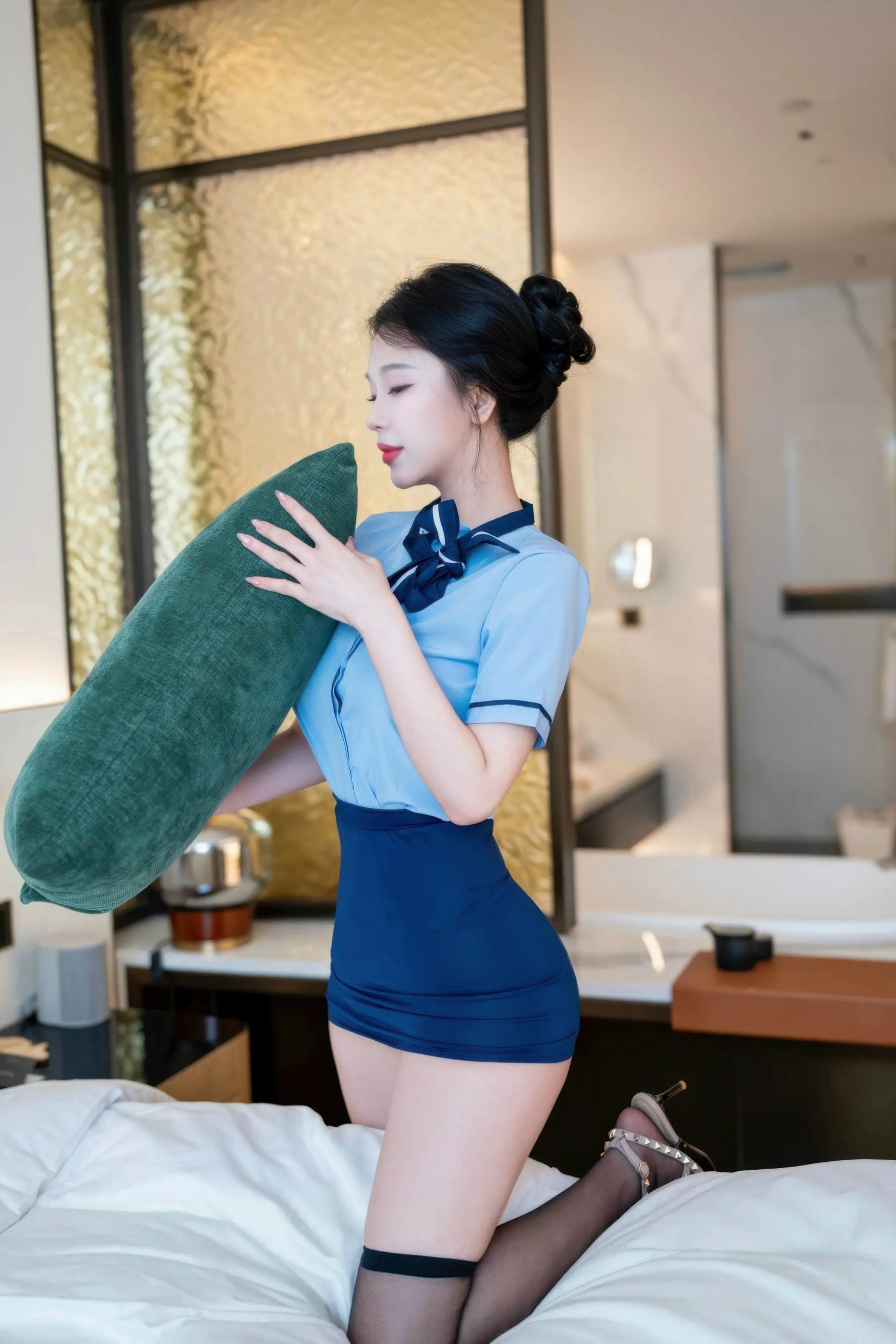 诺诺子 性感OL