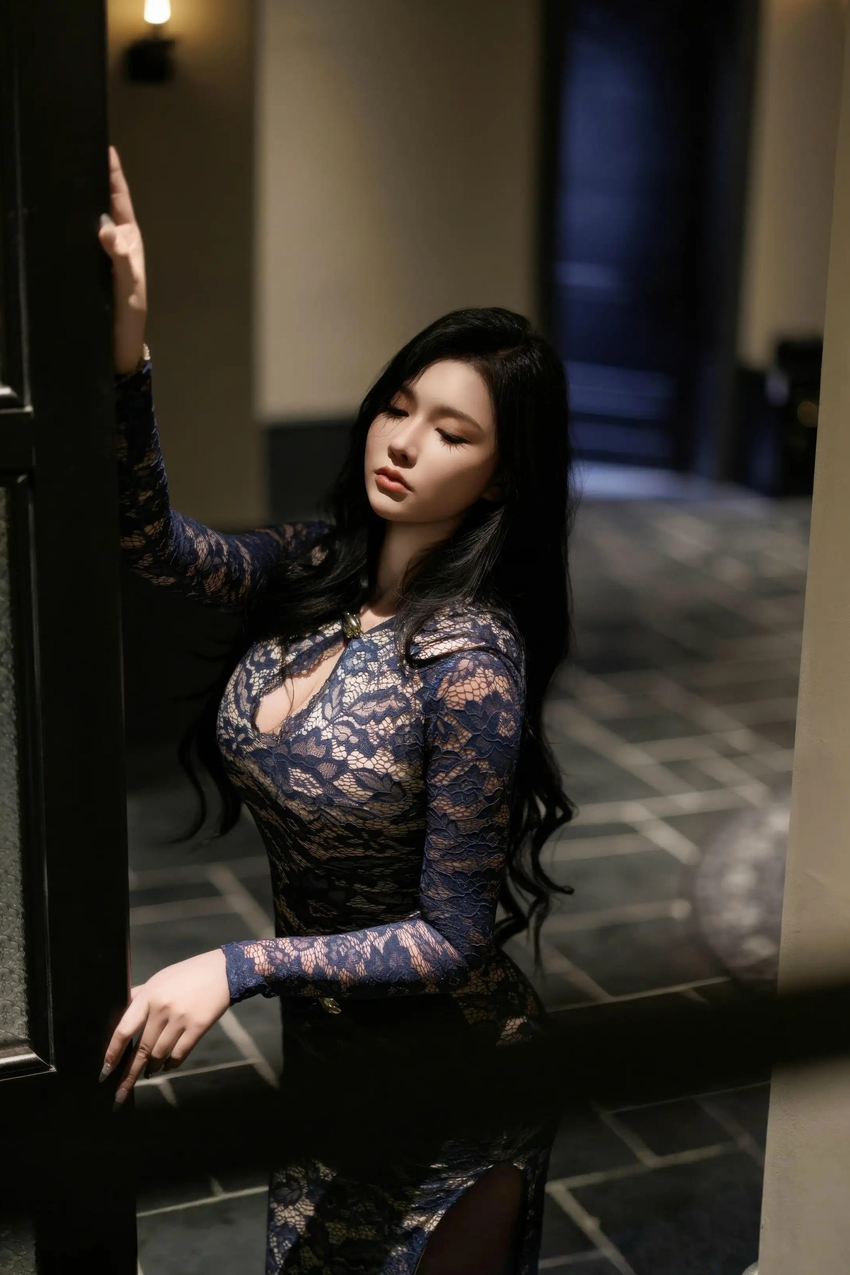 娜比 蕾丝长裙