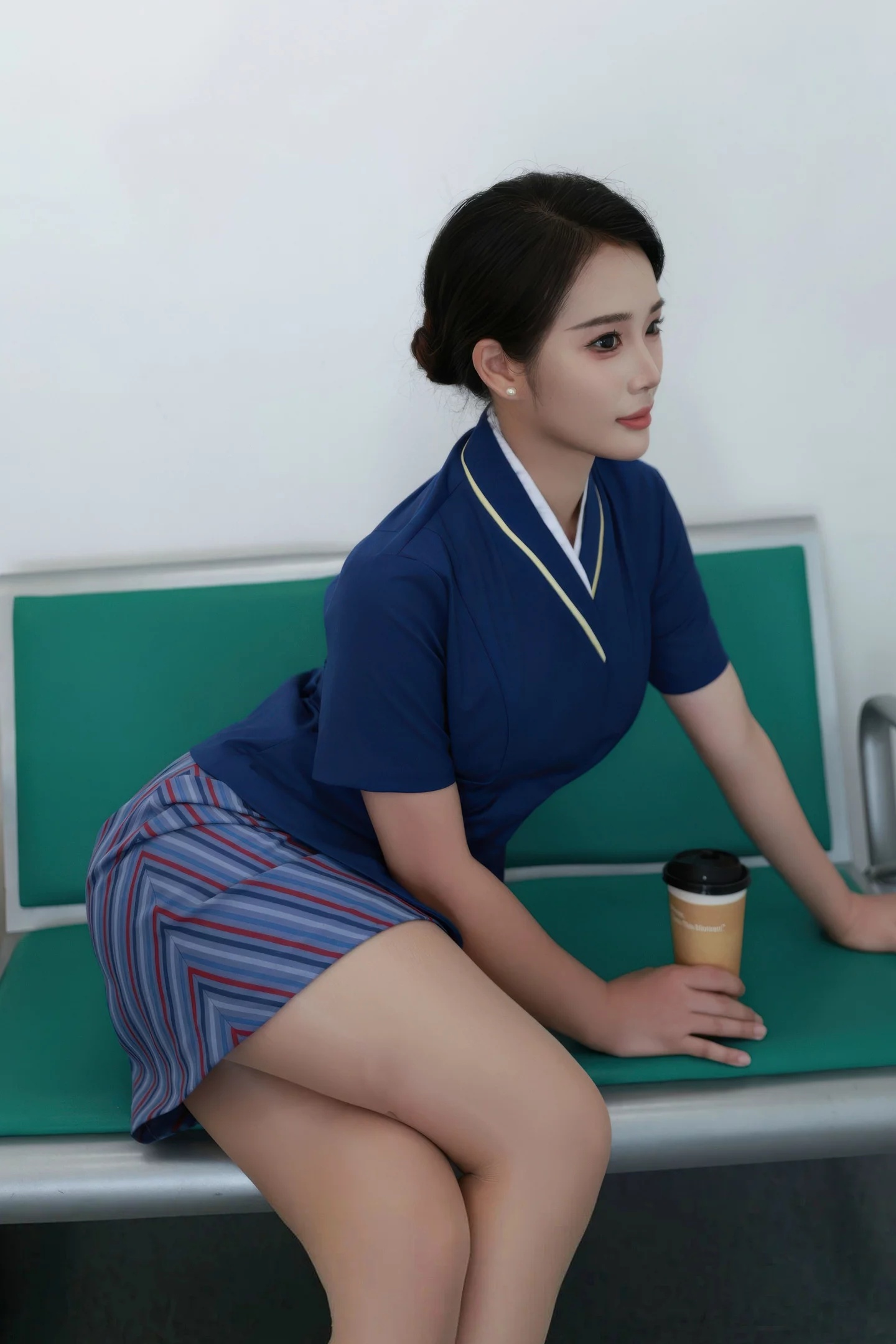 南乔 空姐制服