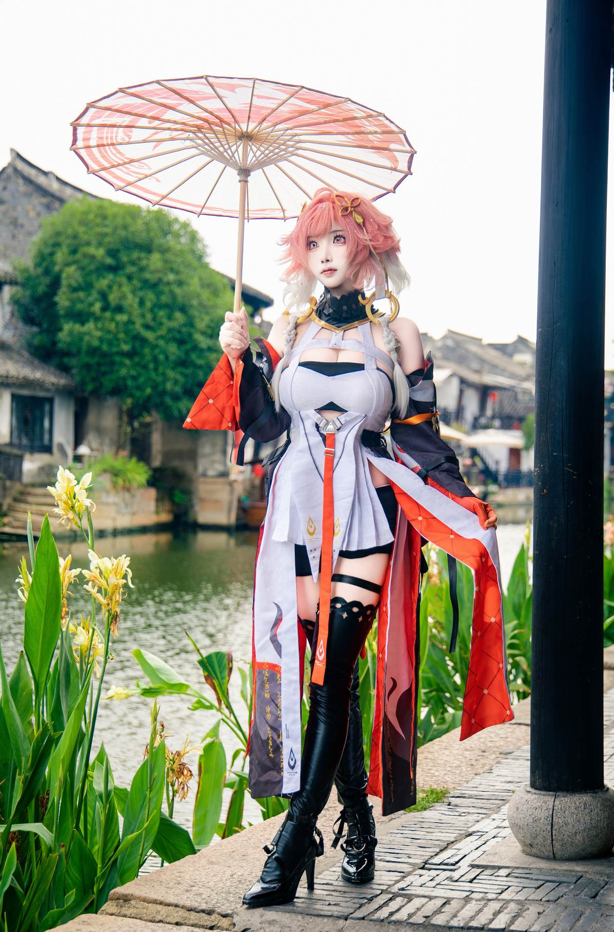 香草奶喵 – 鸣潮 长离：原皮外景角色写真 25P