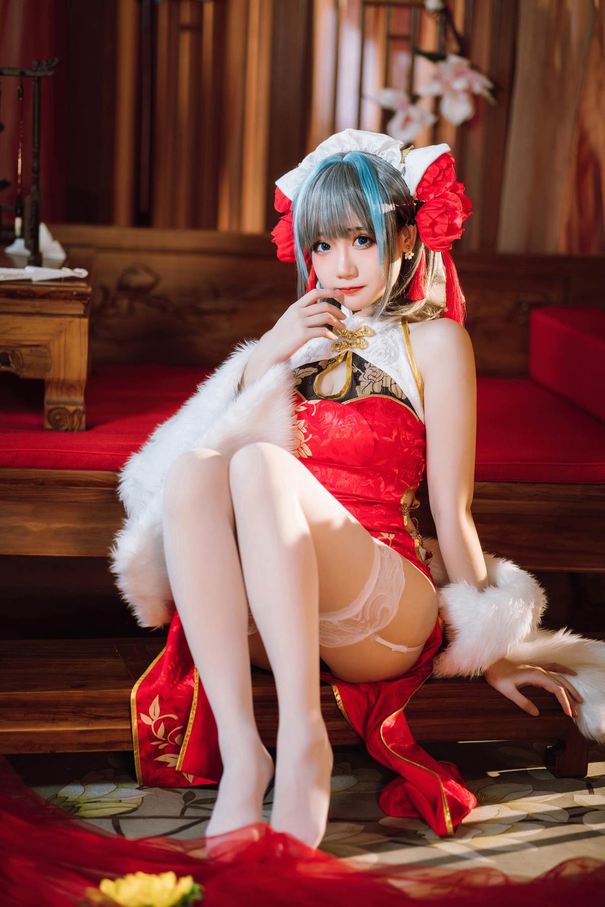 焖焖碳 – cos 柴郡：真人写实碧蓝航线猫娘 银发猫耳撕裂旗袍巨乳白丝开档 极致诱惑堕落无修正 29P