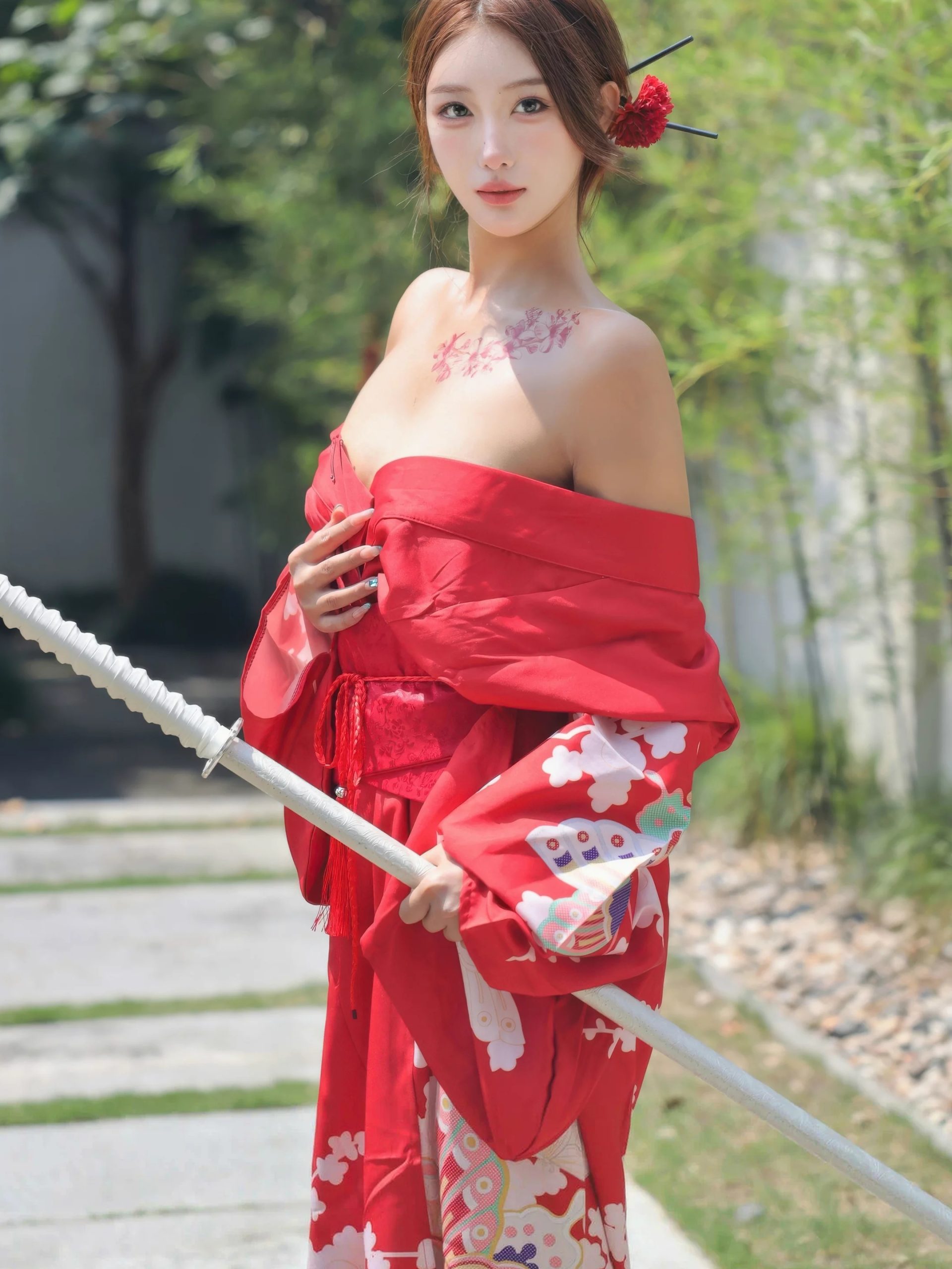 金允希Yuki 红色和服