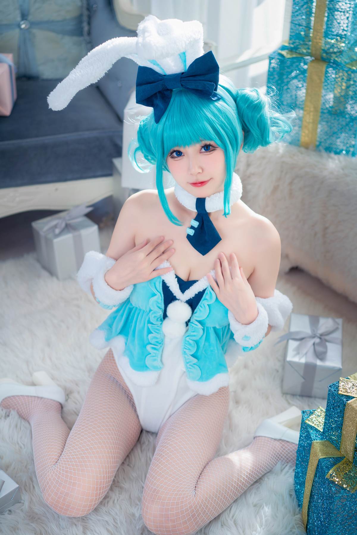 猫大人 – 初音未来白兔：兔女郎主题角色写真 24P