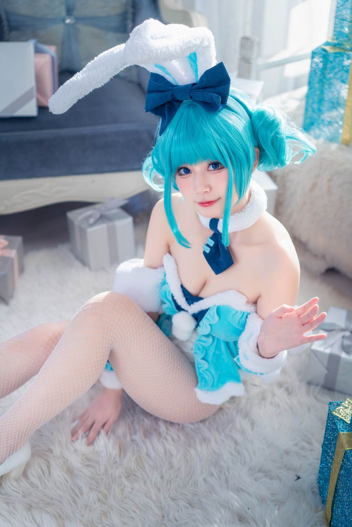 猫大人 – 初音未来白兔：兔女郎主题角色写真 24P