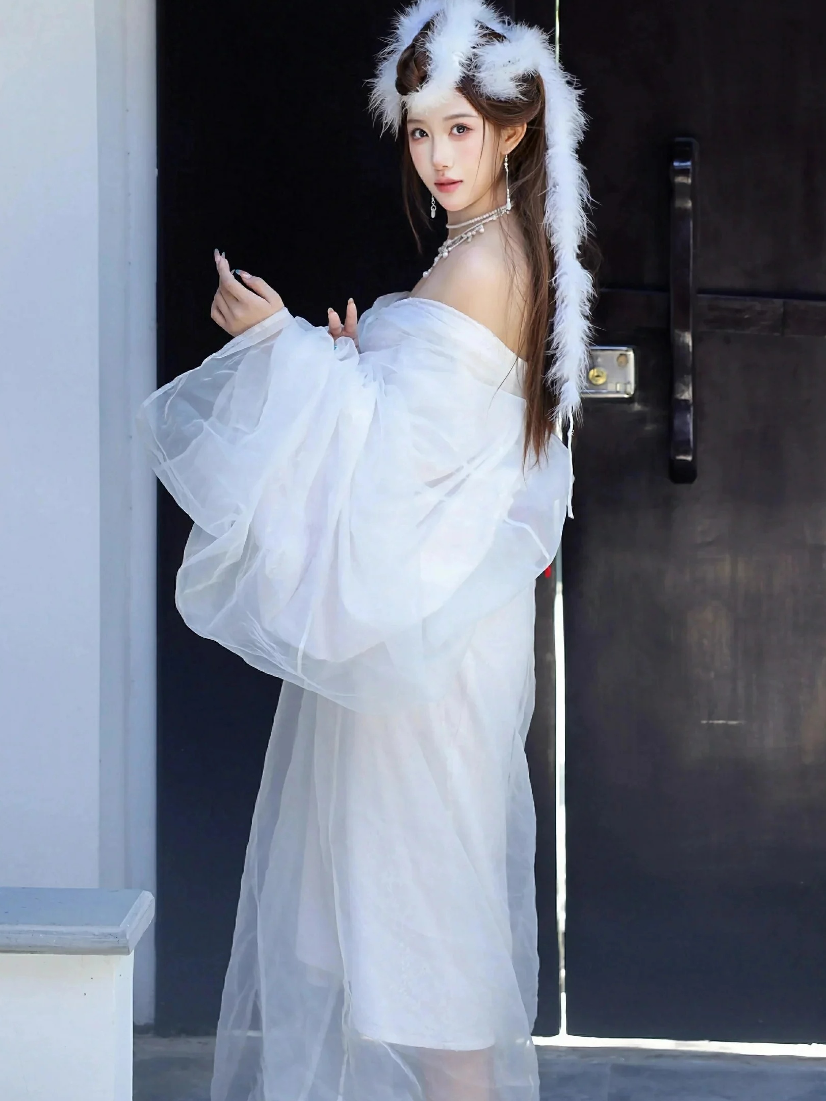 金允希Yuki 低胸长裙