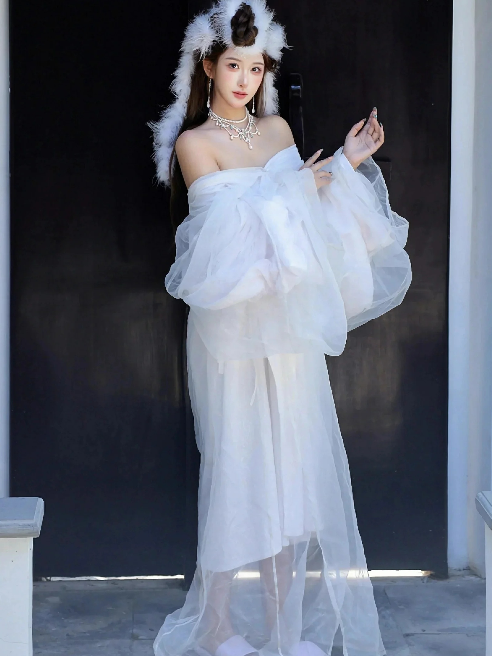 金允希Yuki 低胸长裙