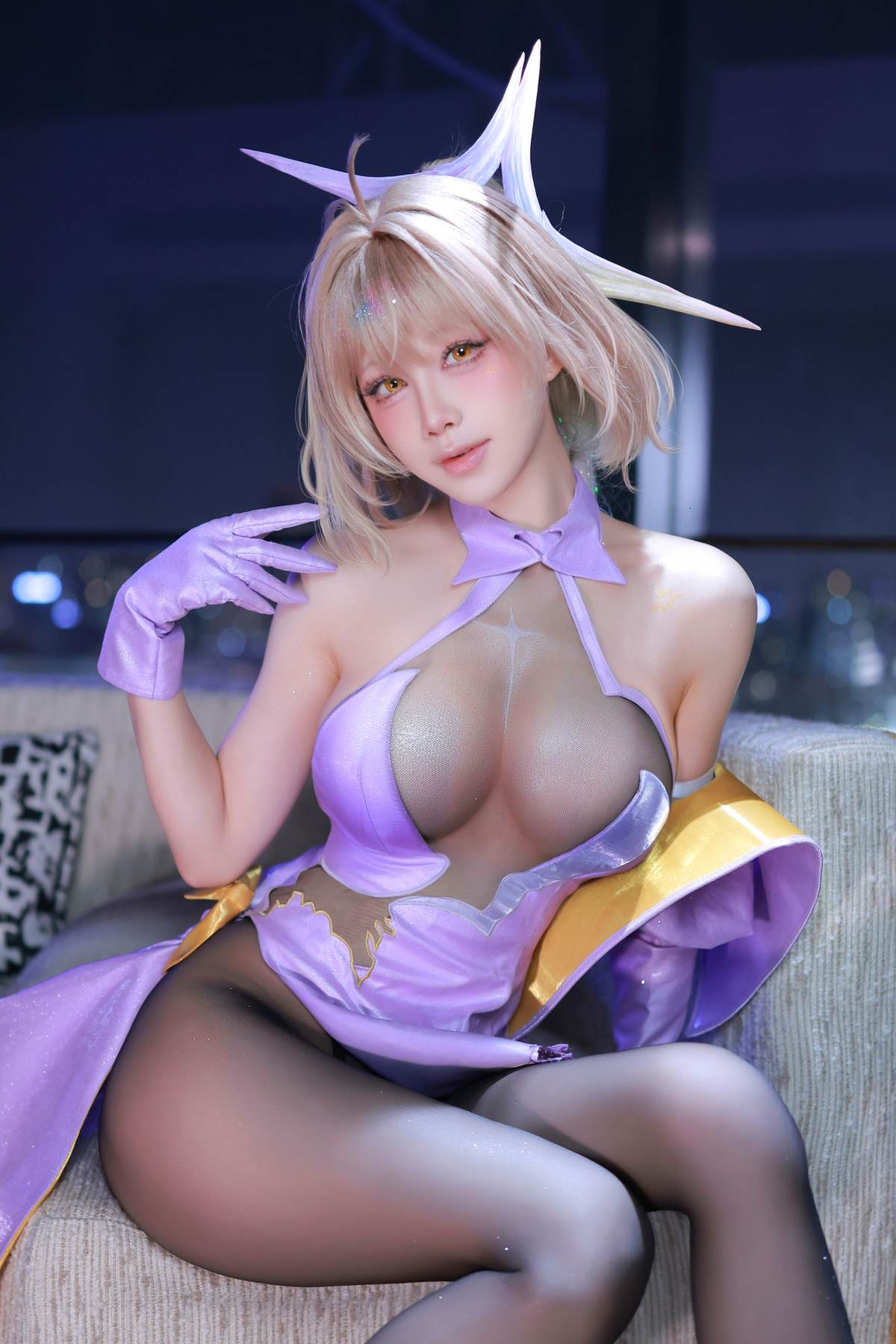 水淼aqua – Nikke胜利女神 阿妮斯：超级巨星星光舞台装美胸美腿 54P