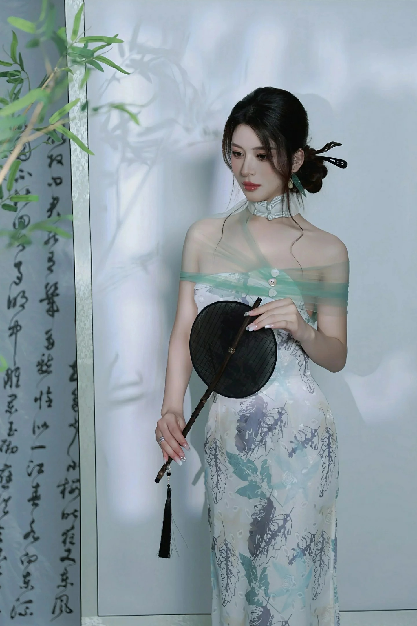 阿依莎 浅色古风