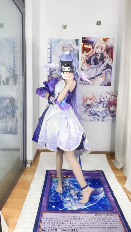 白栎Shirly – 崩坏星穹铁道 知更鸟：紫白礼裙美腿自拍还原 40P6V-御萝部落