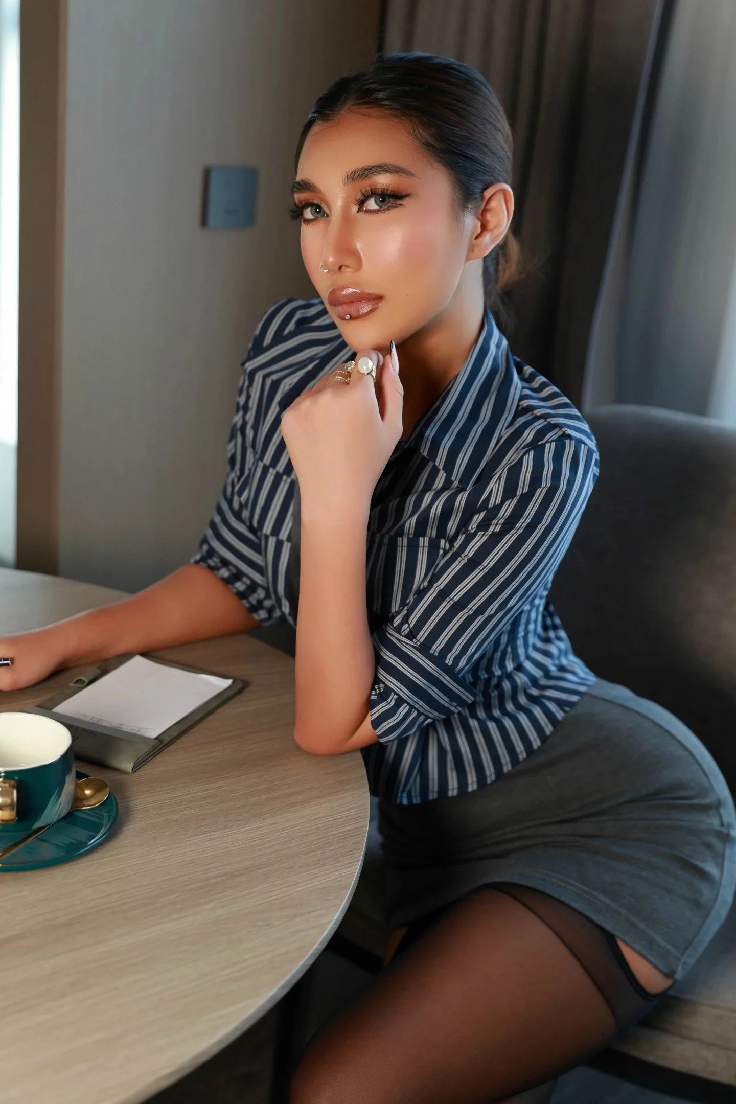 FE- 魅惑黑丝