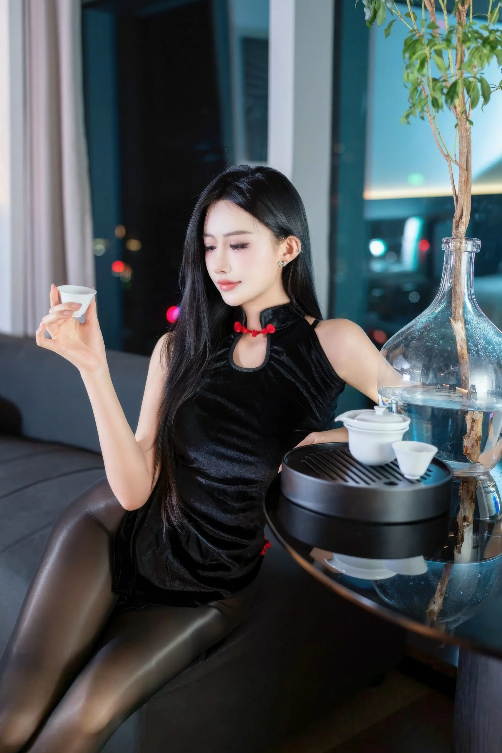 shelly诗莉 黑色情趣内衣