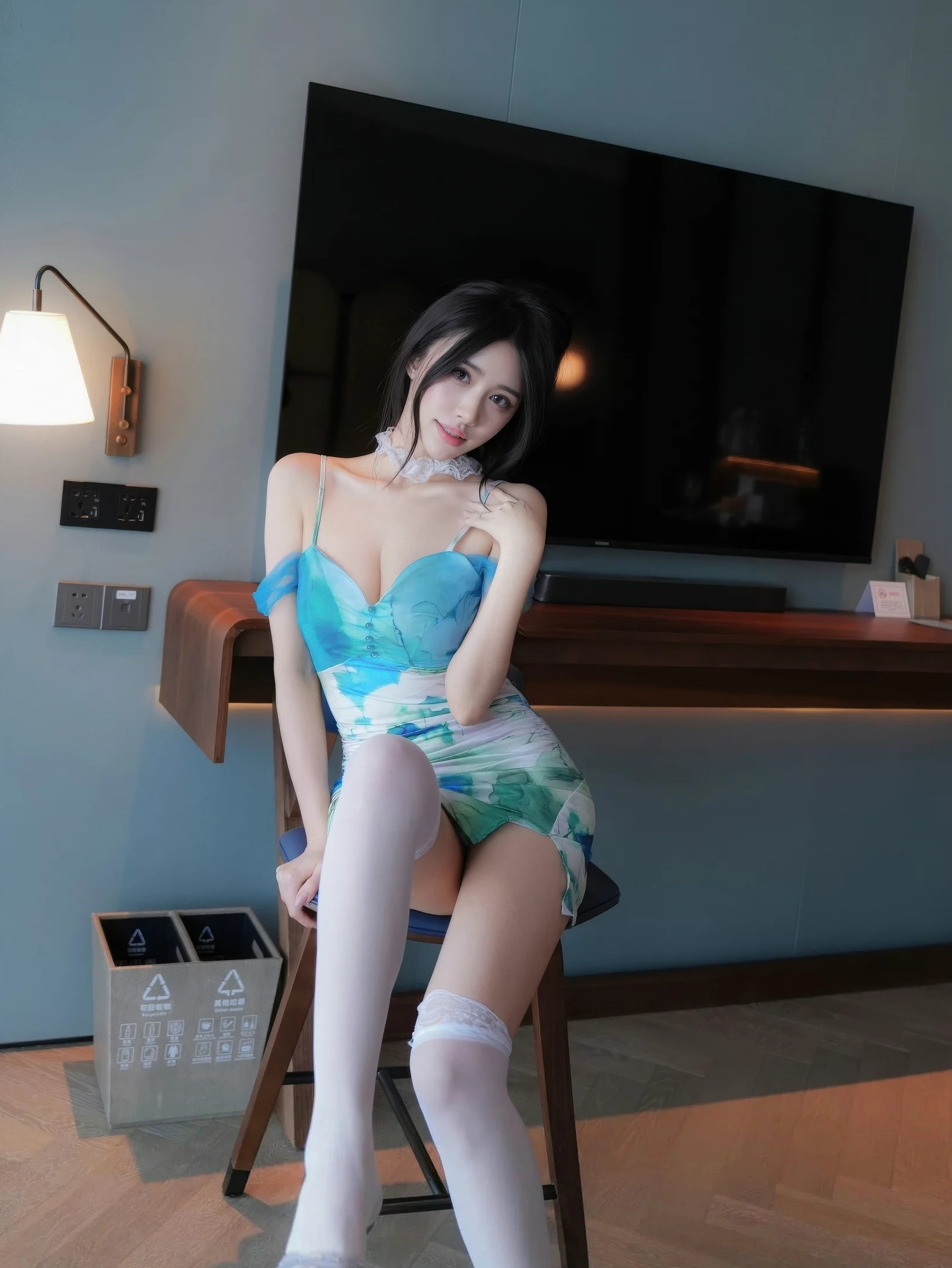 shelly诗莉吖 白色丝袜2