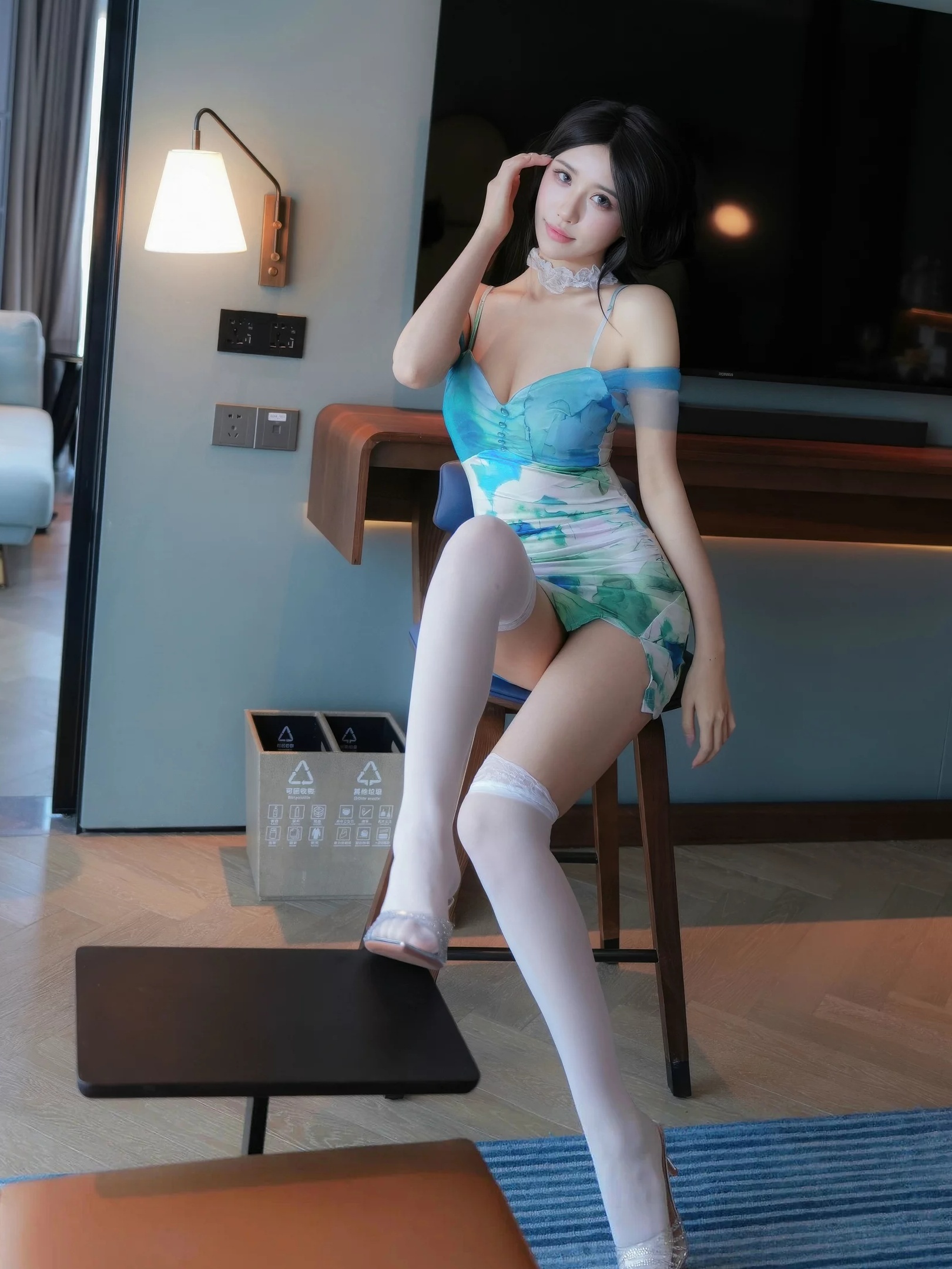 shelly诗莉吖 白色丝袜2