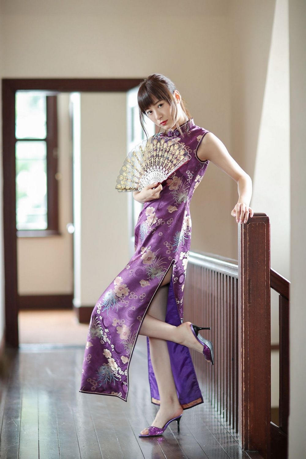 日本美女生田衣梨奈高开叉旗袍+海边比基尼系列性感写真-御萝部落