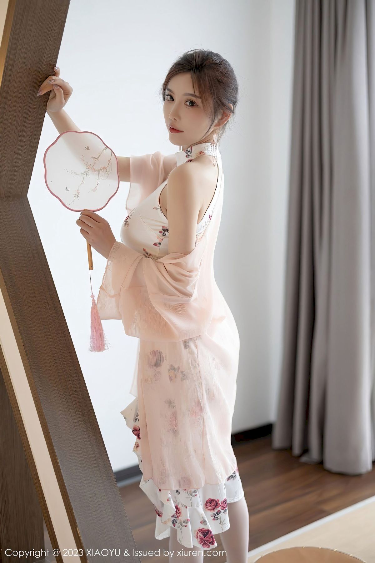 [XIAOYU语画界] VOL.1046 杨晨晨Yome – 白丝旗袍+茶艺主题贵州旅拍