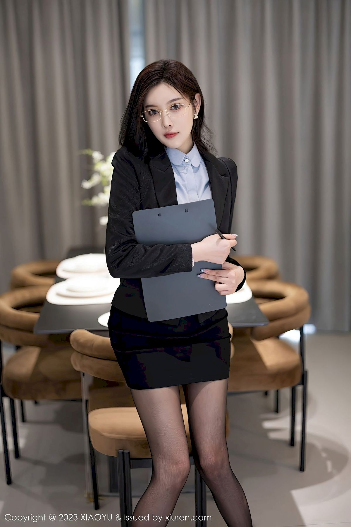 [XIAOYU语画界] VOL.1041 女神杨晨晨Yome – 轻透薄纱+职场OL贵州旅拍
