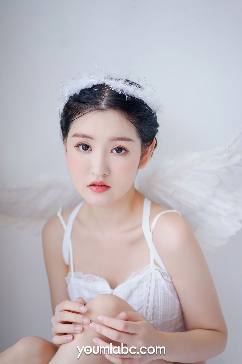YOUMI尤美美女模特沈梦瑶修长美腿落凡天使主题性感写真-御萝部落
