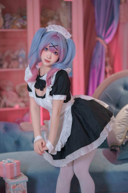 Bangni邦尼 – 初音未来 兔子洞女仆：蓝发女仆白丝露臀 大尺度还原 82P-御萝部落