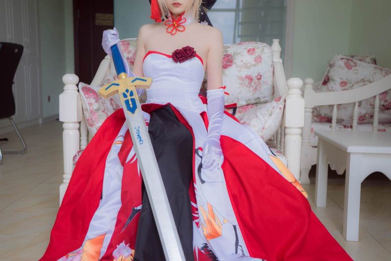 少女映画 – Fate Saber 仙鹤礼服：大尺度角色还原 75P-御萝部落