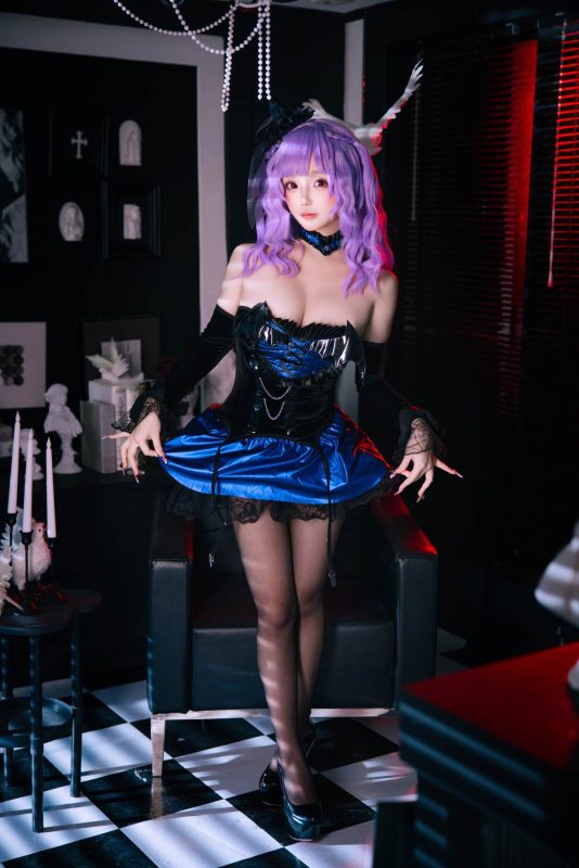 日奈娇 – 见习魔女：紫发黑丝搭配高跟鞋的魔女造型 冷艳氛围与曲线表现都很吸睛 172P6V-御萝部落