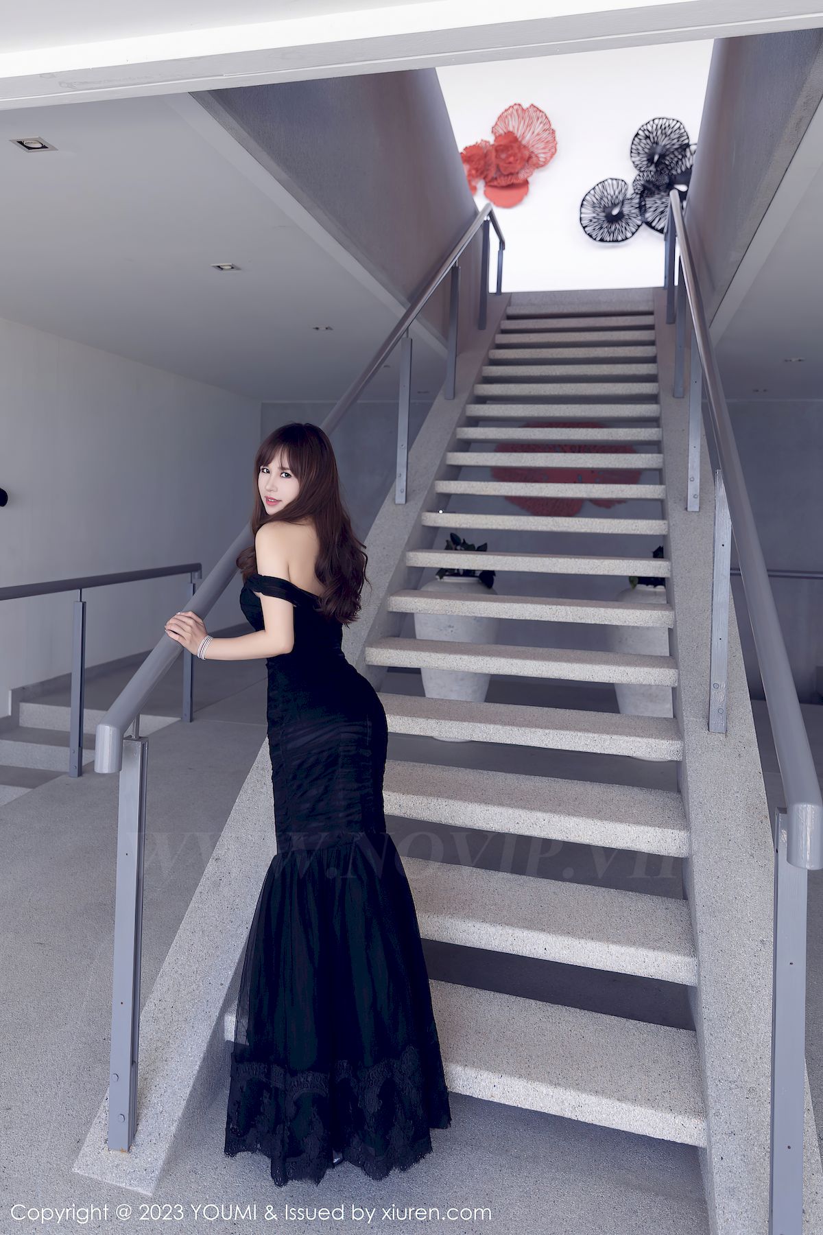 尤蜜荟美女模特icy猪黑色蕾丝服饰搭配魅惑黑丝泰国旅拍-御萝部落