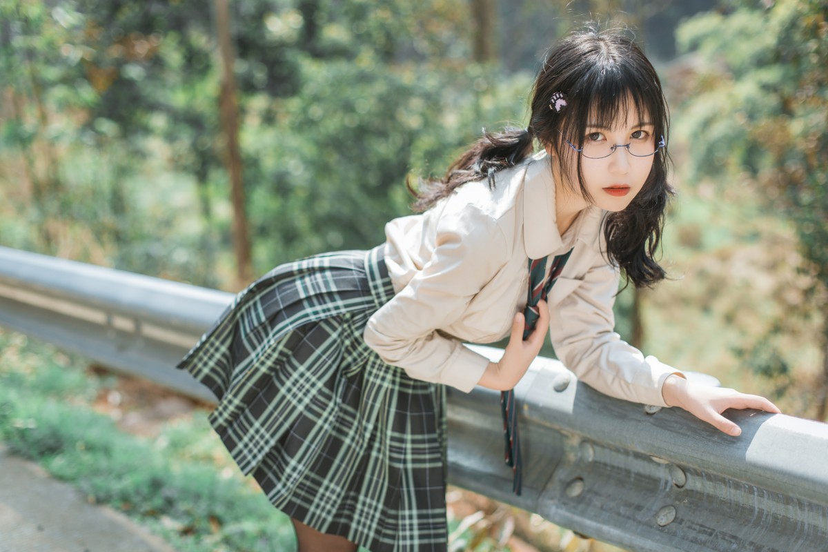 COSER美女逐月su – 乡间小路 – COSPLAY
