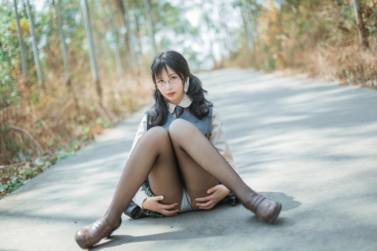 COSER美女逐月su – 乡间小路 – COSPLAY