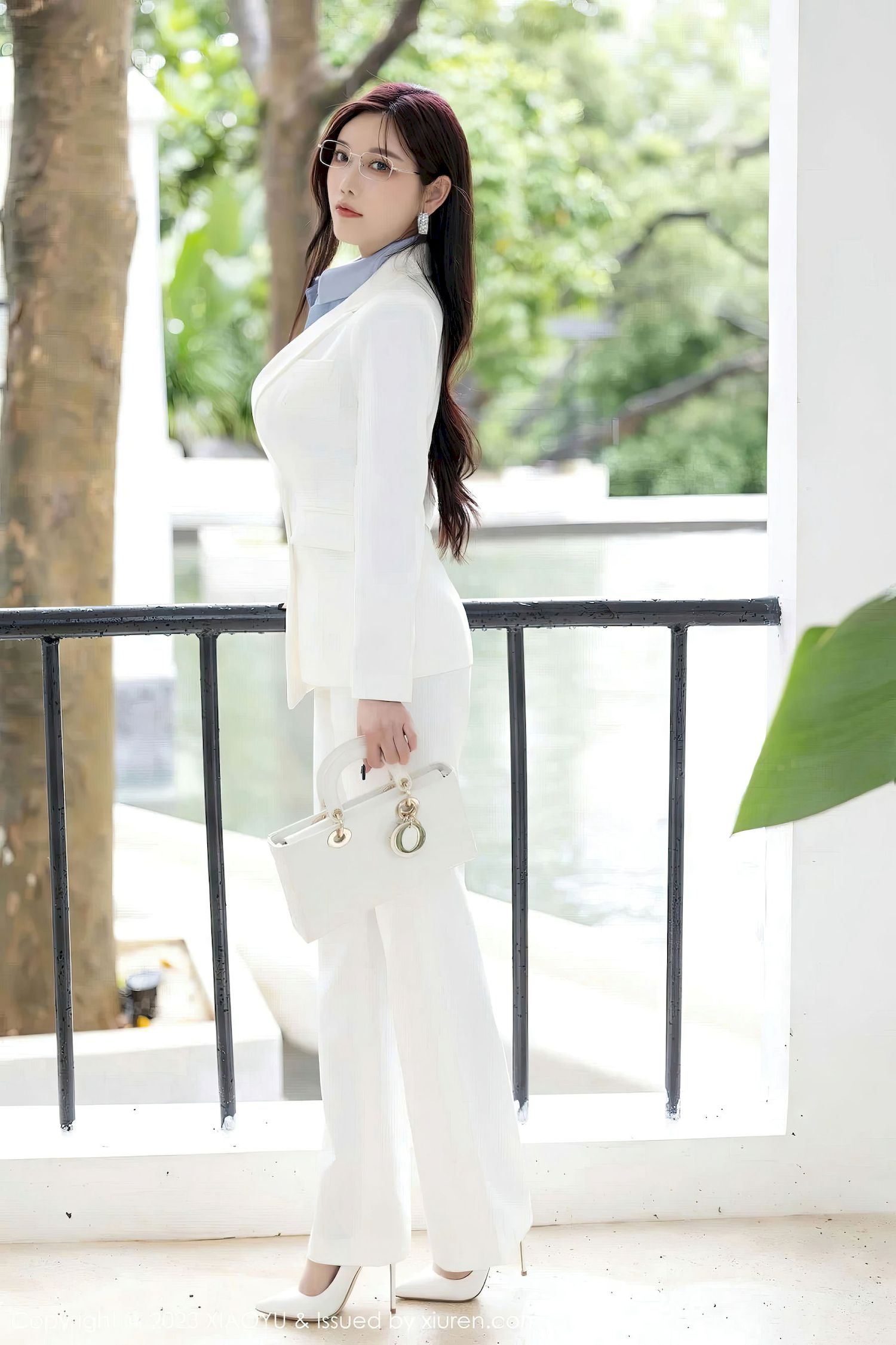 [XIAOYU语画界] VOL.1065 杨晨晨Yome – 白领OL+原丝贵州旅拍