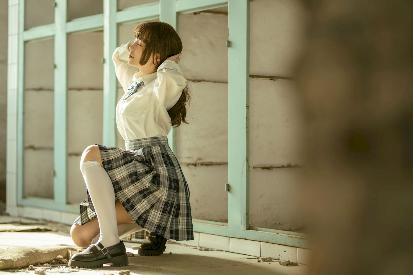 网络美女桃良阿宅白衬衫格子裙JK制服装扮私房写真-御萝部落