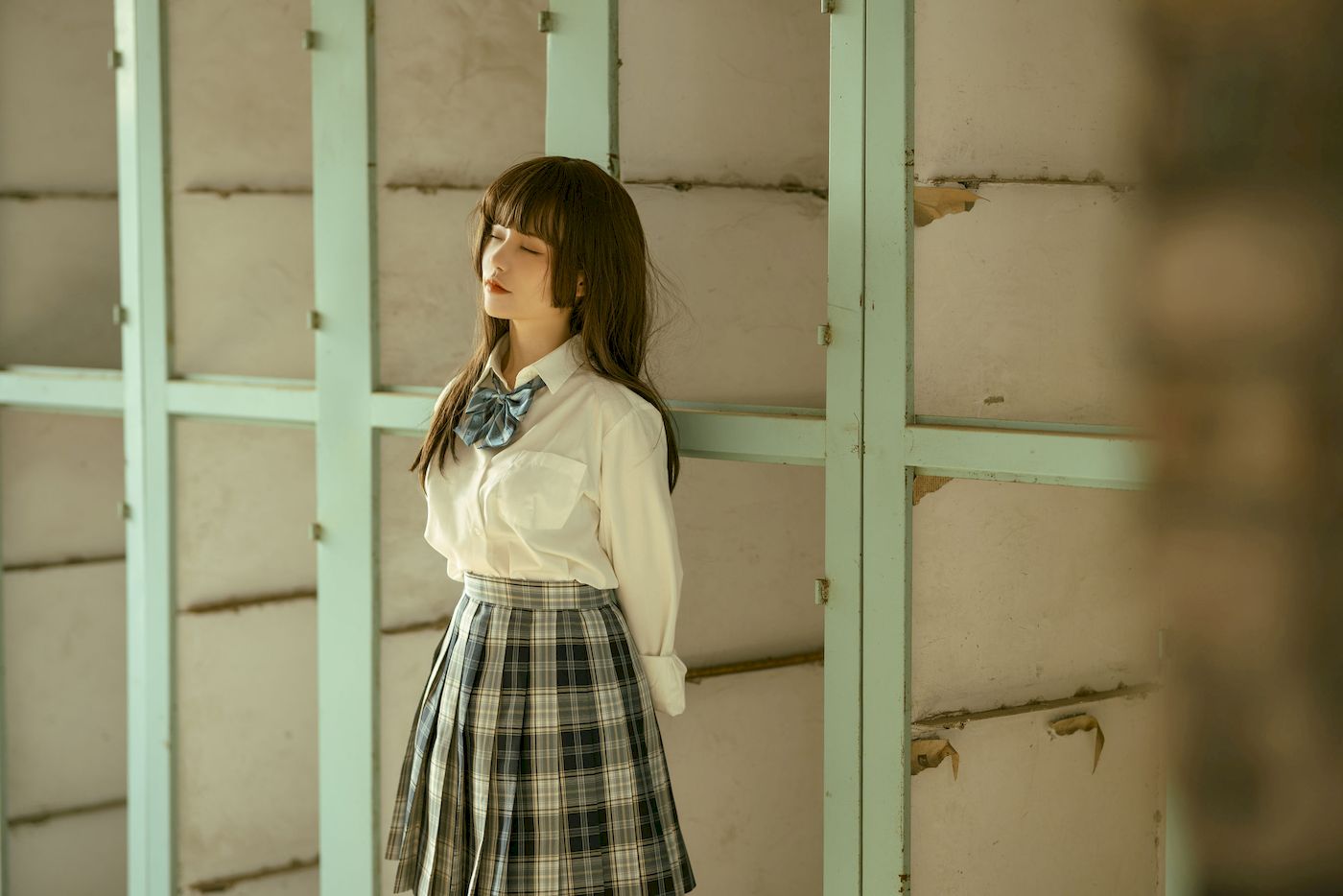 网络美女桃良阿宅白衬衫格子裙JK制服装扮私房写真-御萝部落