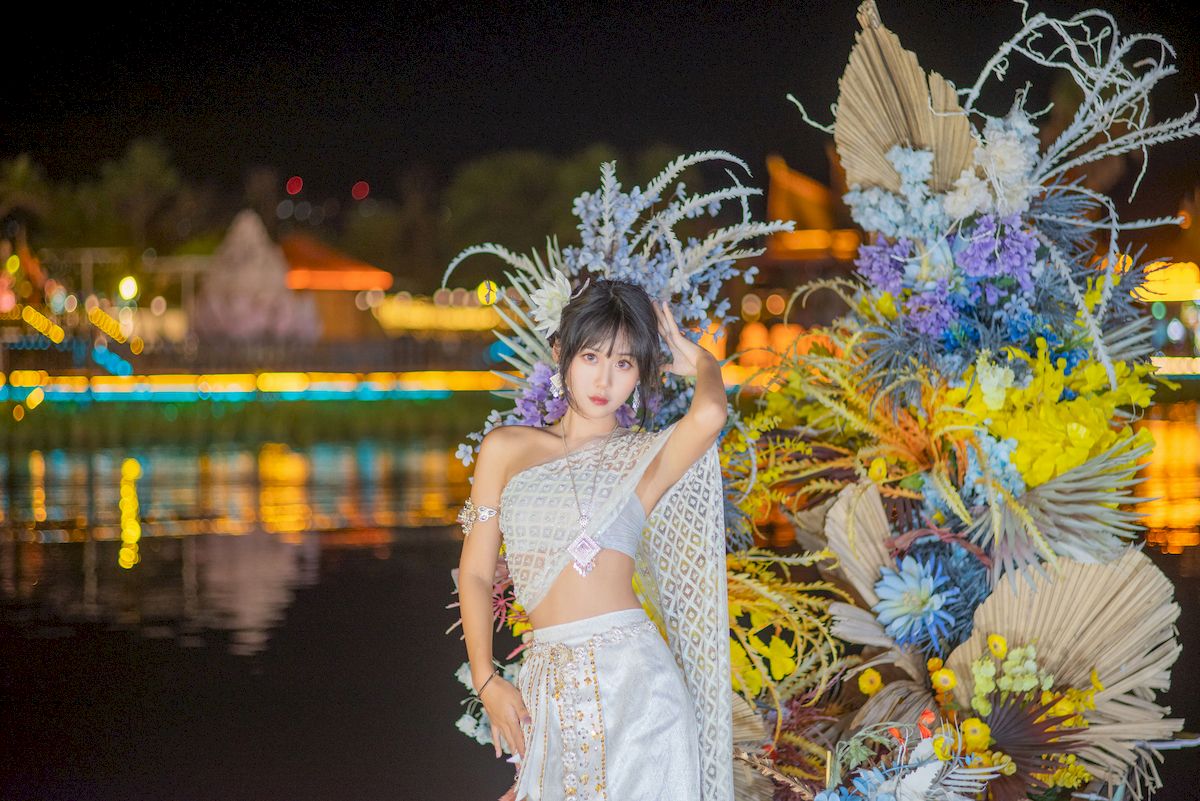 阳光美少女萌芽儿o0西双版纳傣族服饰户外甜美写真-御萝部落