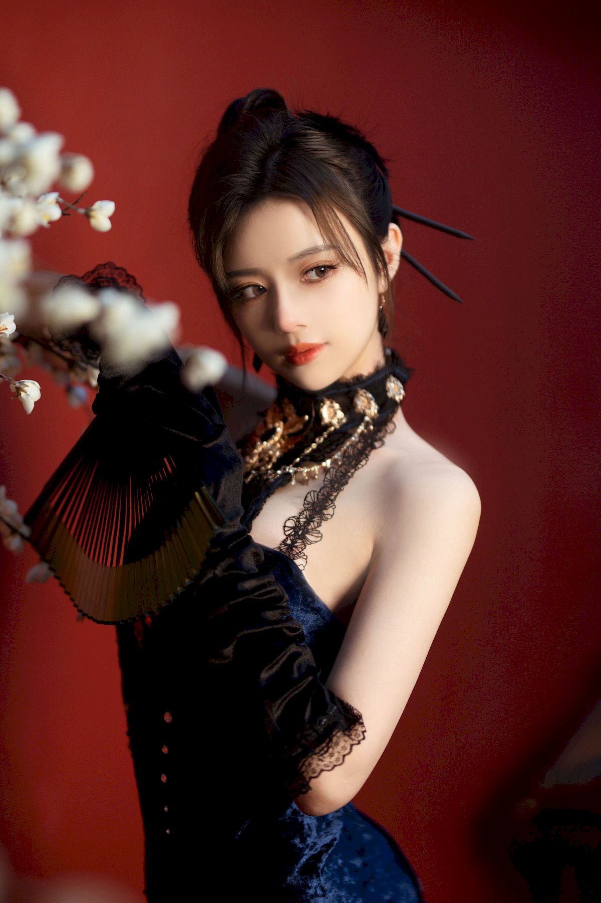 邻家正妹Shika小鹿鹿旗袍系列COS烽火经年美图-御萝部落