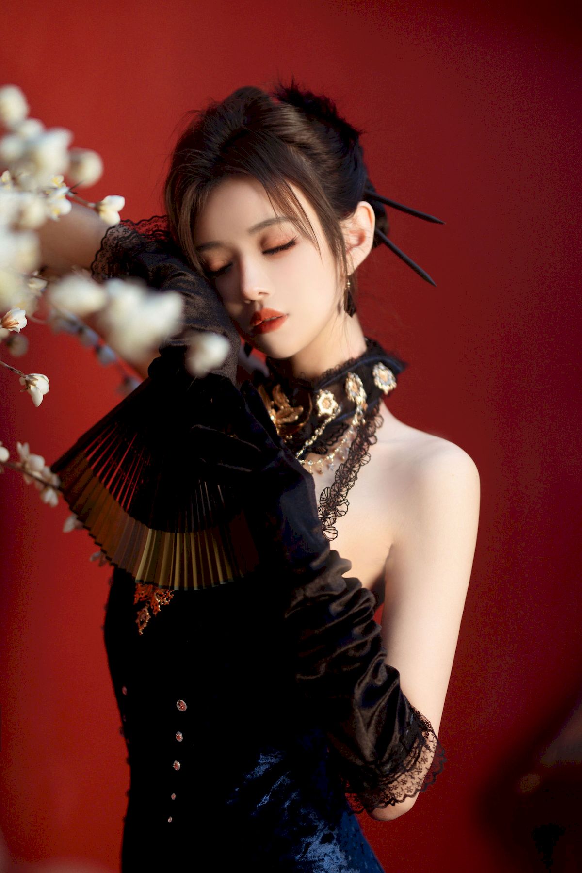 邻家正妹Shika小鹿鹿旗袍系列COS烽火经年美图-御萝部落