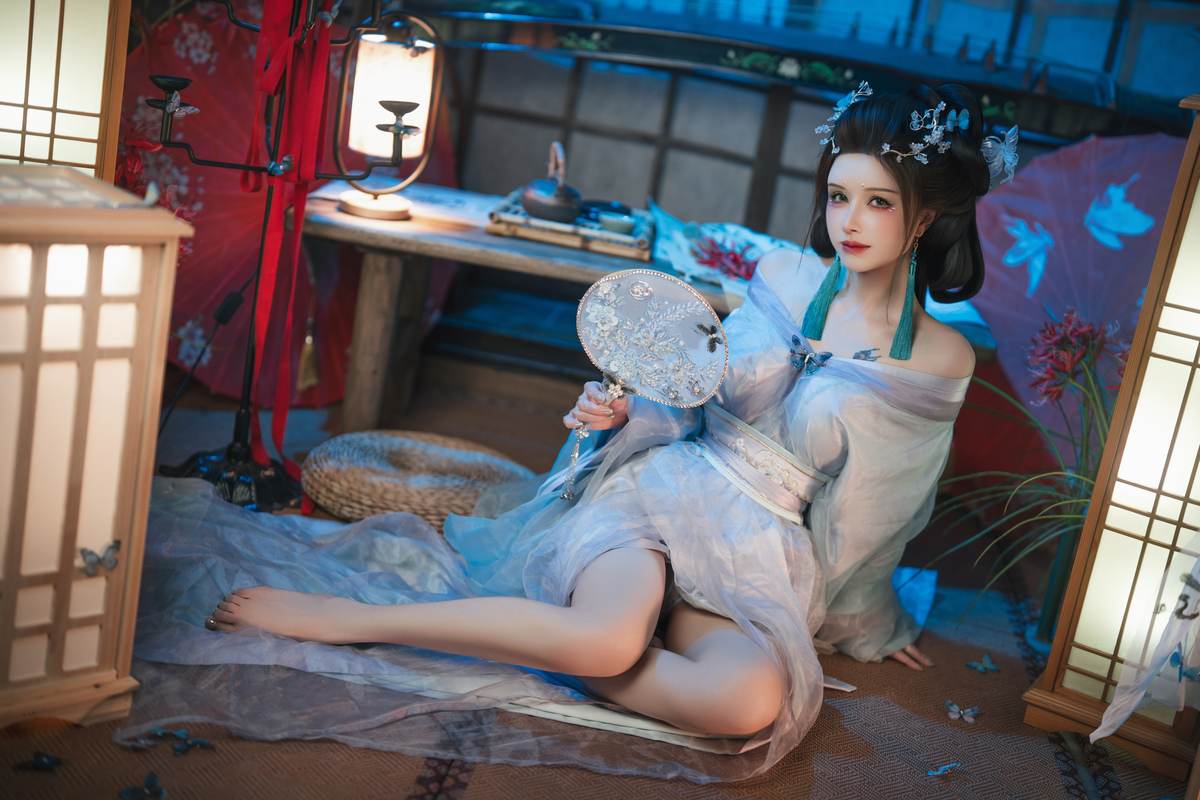 鹿八岁 – 碎蝶梦：唯美古装的柔光氛围很梦幻 镜头表现更大胆 美腿美乳细节都很抓眼 195P1V