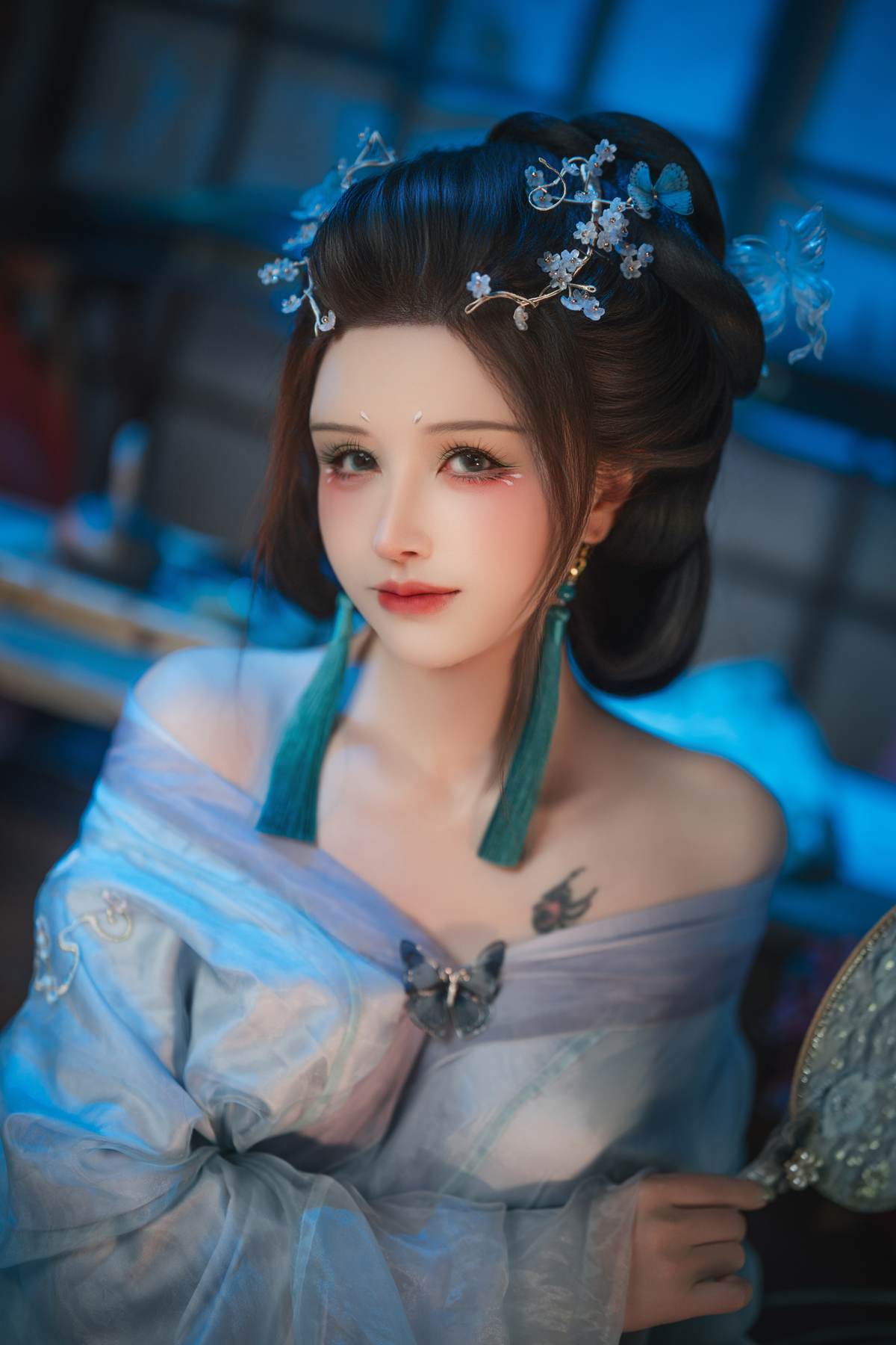 鹿八岁 – 碎蝶梦：唯美古装的柔光氛围很梦幻 镜头表现更大胆 美腿美乳细节都很抓眼 195P1V