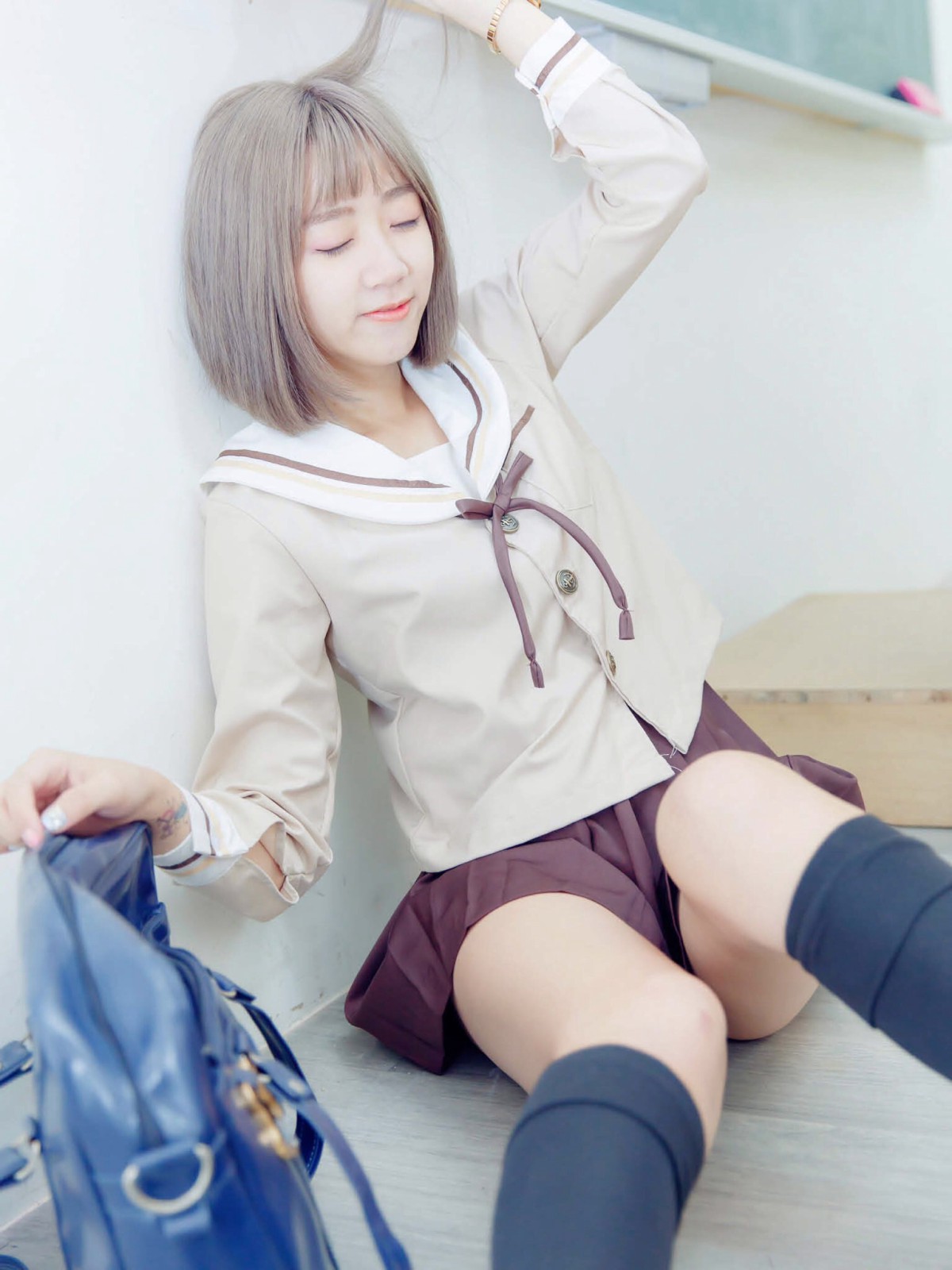 [JUICY]多汁女孩阮靖貽 水手服挑逗可爱单纯学生 – COSPLAY