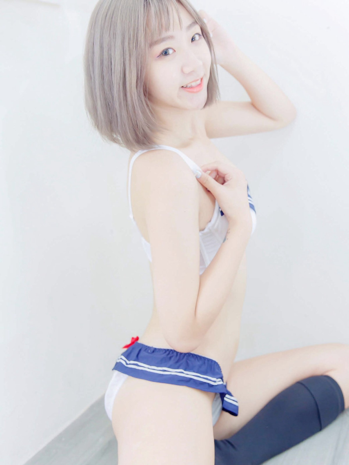 [JUICY]多汁女孩阮靖貽 水手服挑逗可爱单纯学生 – COSPLAY
