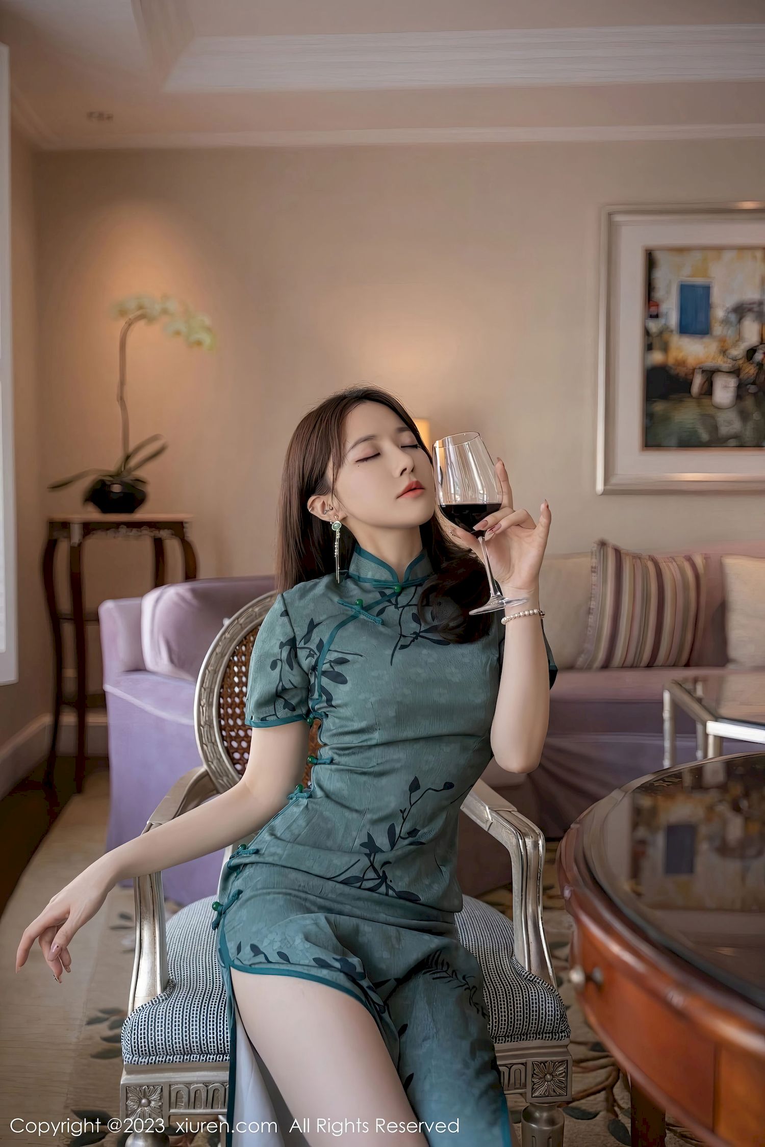 [XiuRen秀人网] No.6893 鱼子酱Fish – 旗袍+修长美腿巴厘岛旅拍