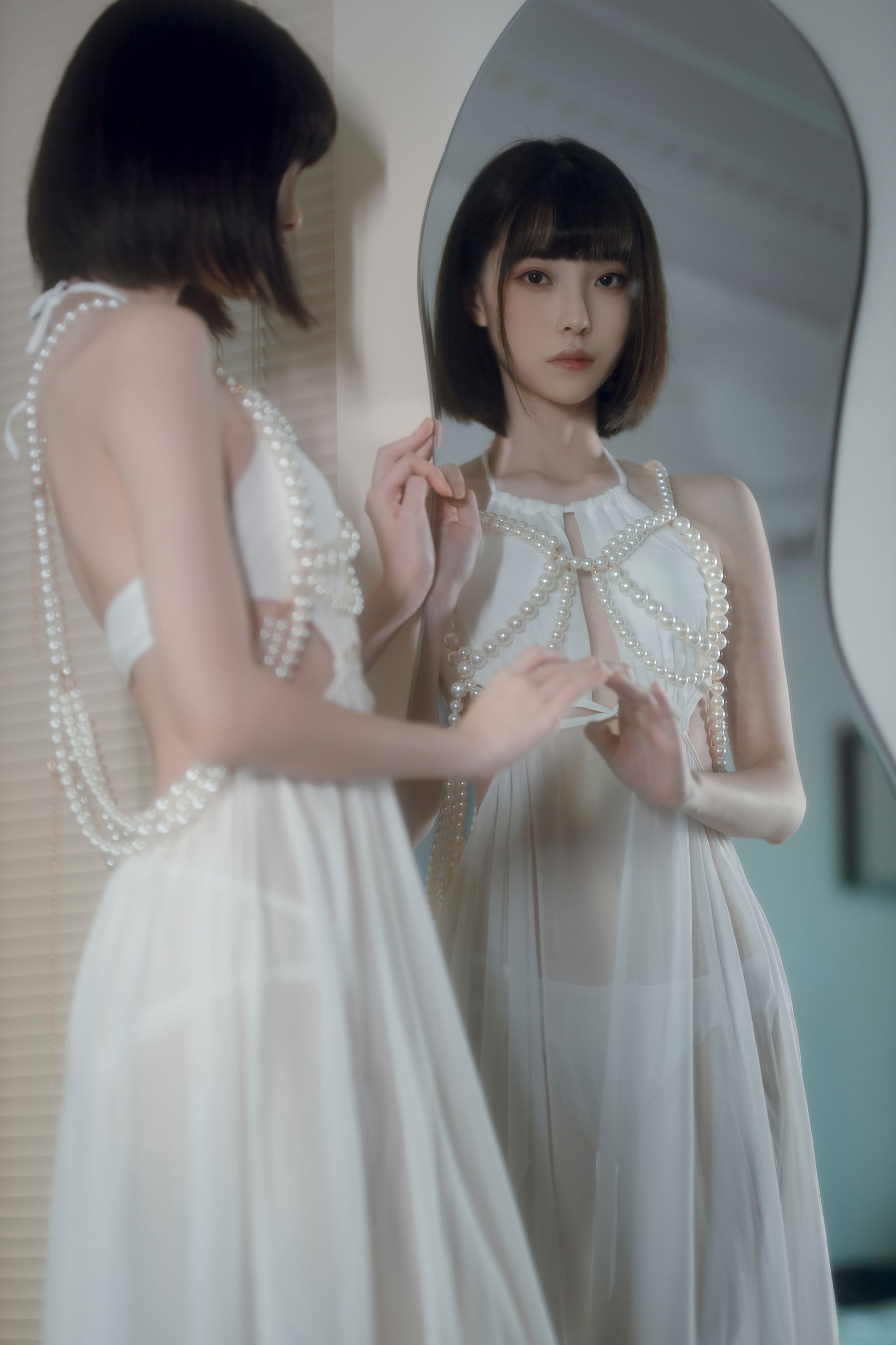 邻家女友许岚LAN白裙修长美腿短发系列清纯写真-御萝部落