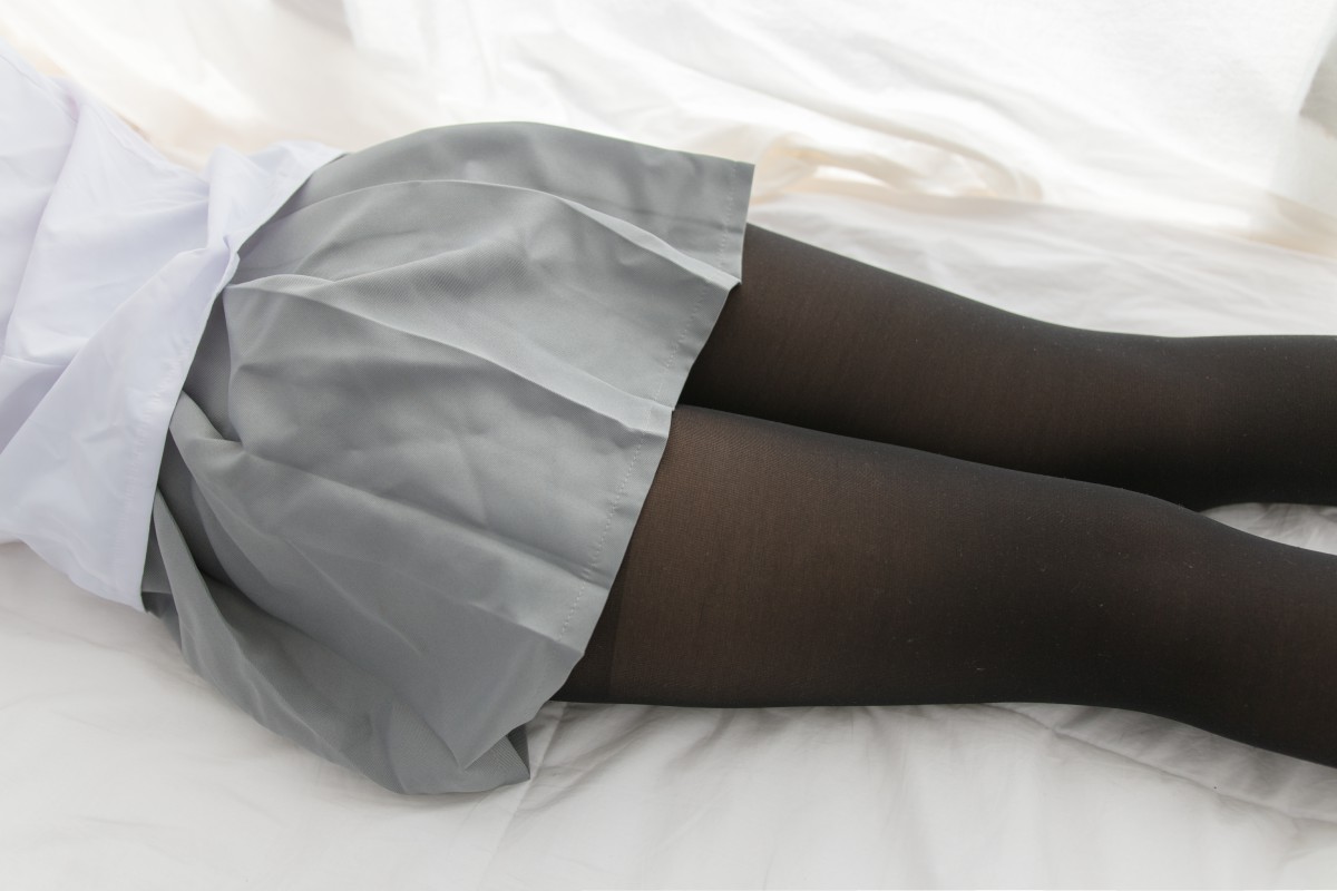 [轻兰映画写真]VOL.003 JK制服黑裤袜长腿_轻兰映画_福利社 – COSPLAY