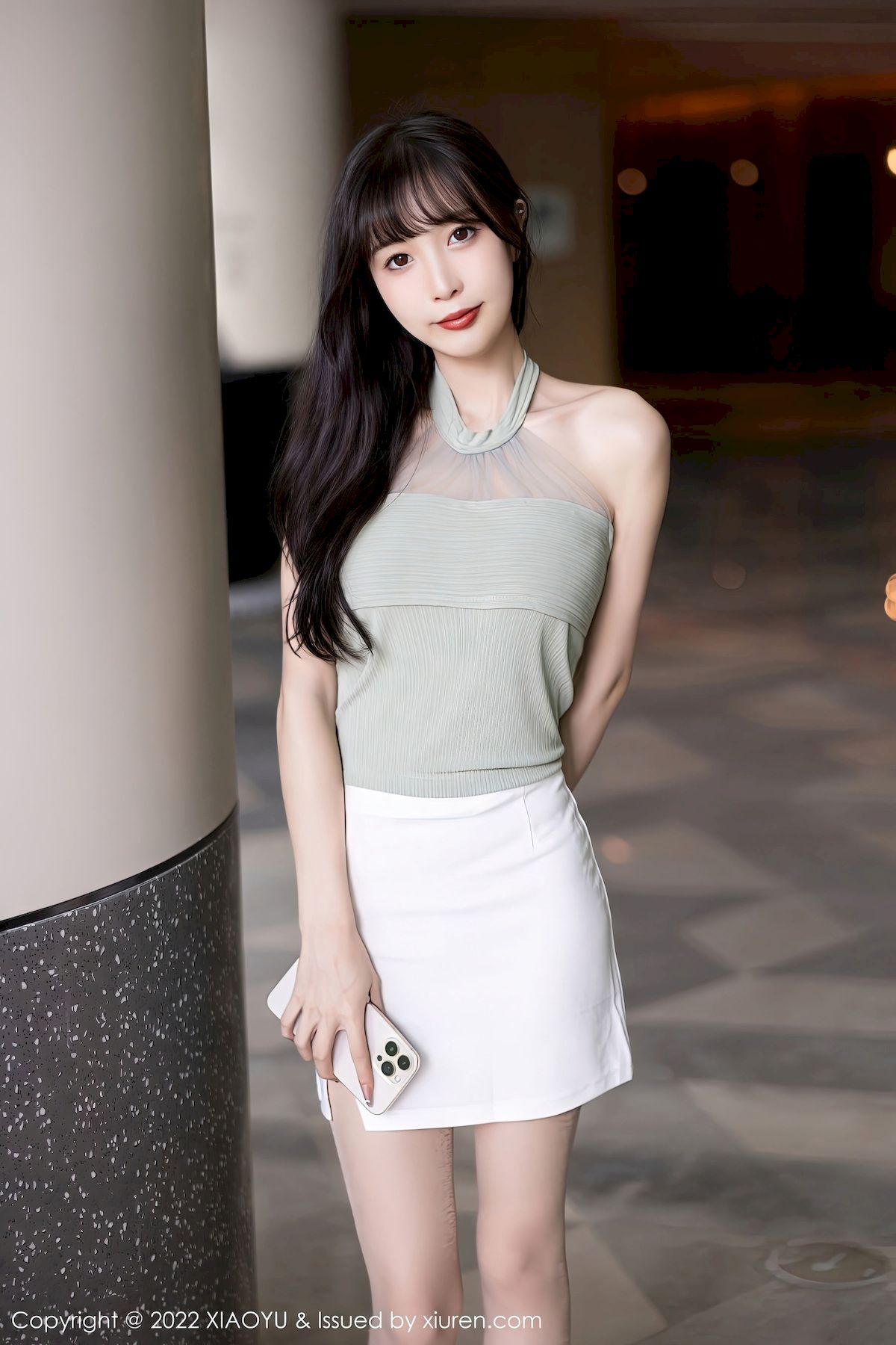 [语画界XIAOYU] Vol.906 模特林星阑 – 绿灰露肩上衣+白色短裙性感写真