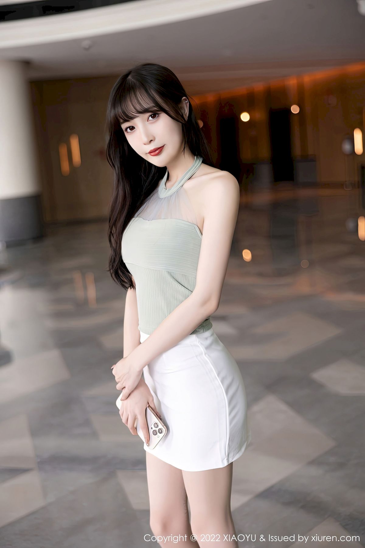 [语画界XIAOYU] Vol.906 模特林星阑 – 绿灰露肩上衣+白色短裙性感写真