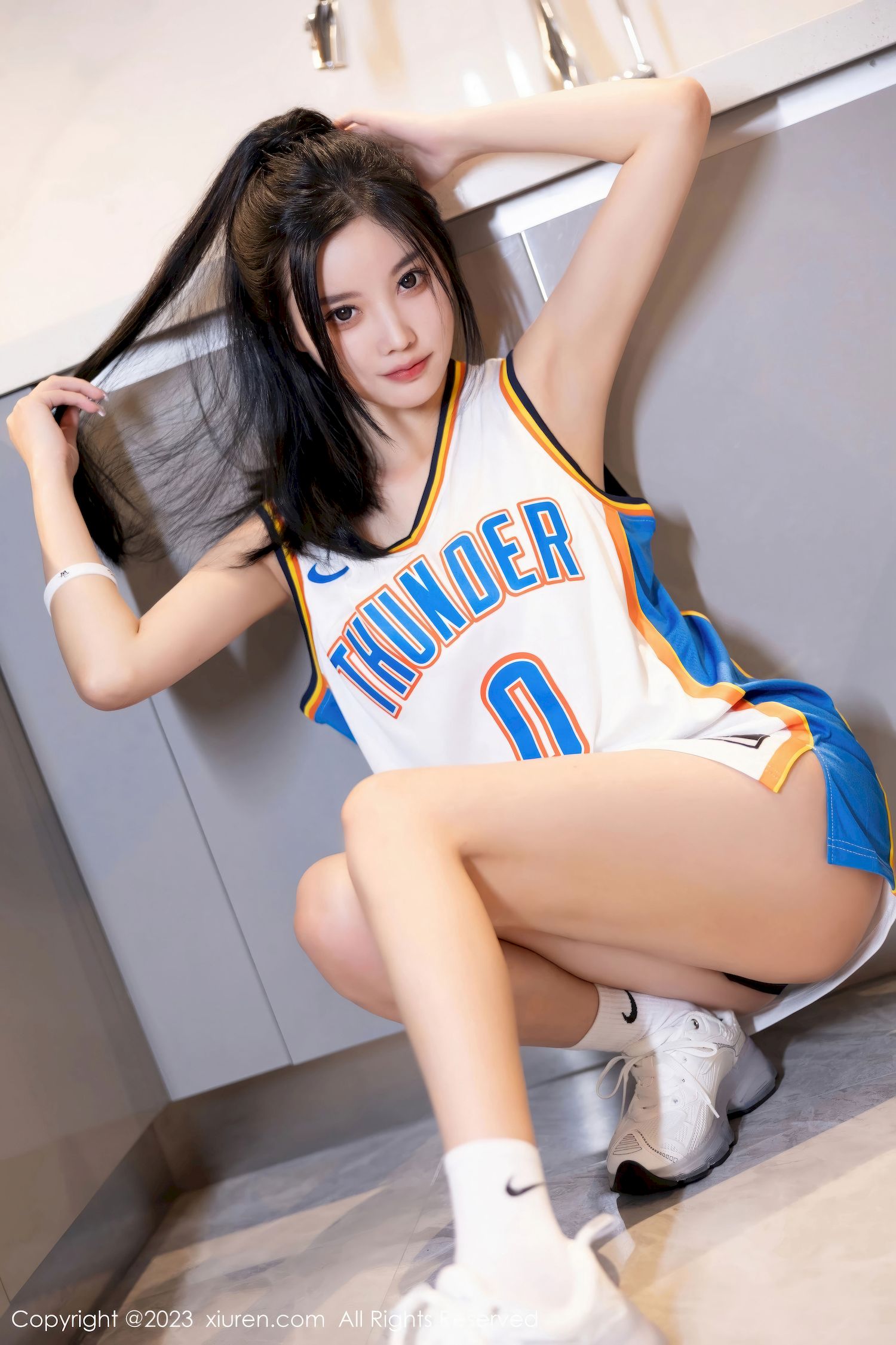 [XiuRen秀人网] No.7304 杨晨晨Yome – 丰腴身材+运动美腿 安吉旅拍