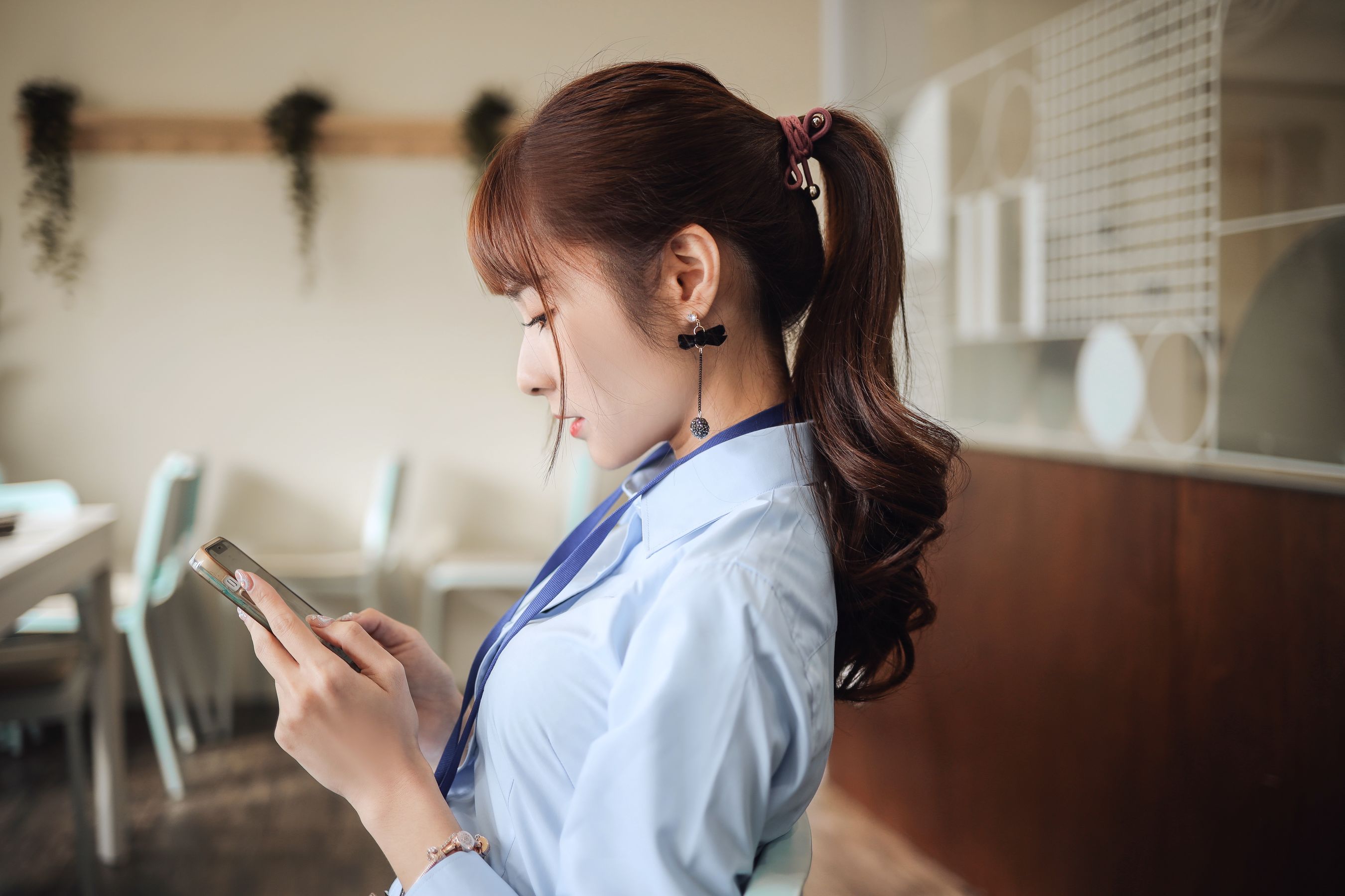 阳光美女泥泥汝黑丝美腿搭配职场OL白领主题写真 – 美女 –