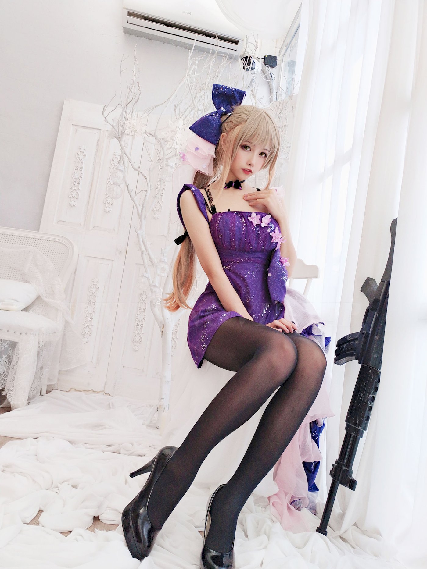 微博妹子Momoko葵葵黑丝美腿紫色长裙COS K2 – 美女 –